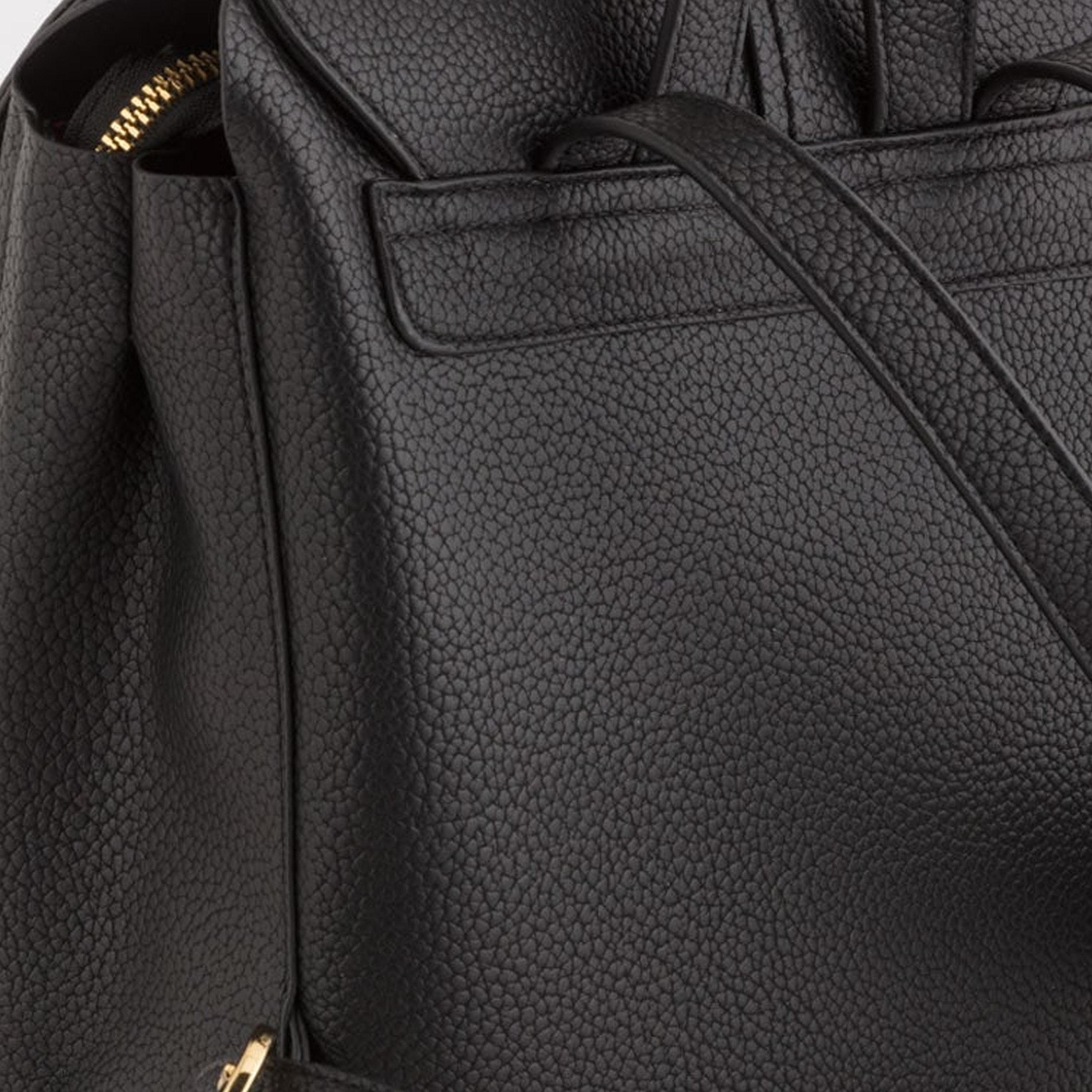 كاربيسا - شنطة ظهر جوليا ذات ملمس مميز مع غطاء قلاب | 23 × 25.50 × 12.50 سم-women-bagsandwallets-backpacks-image-4