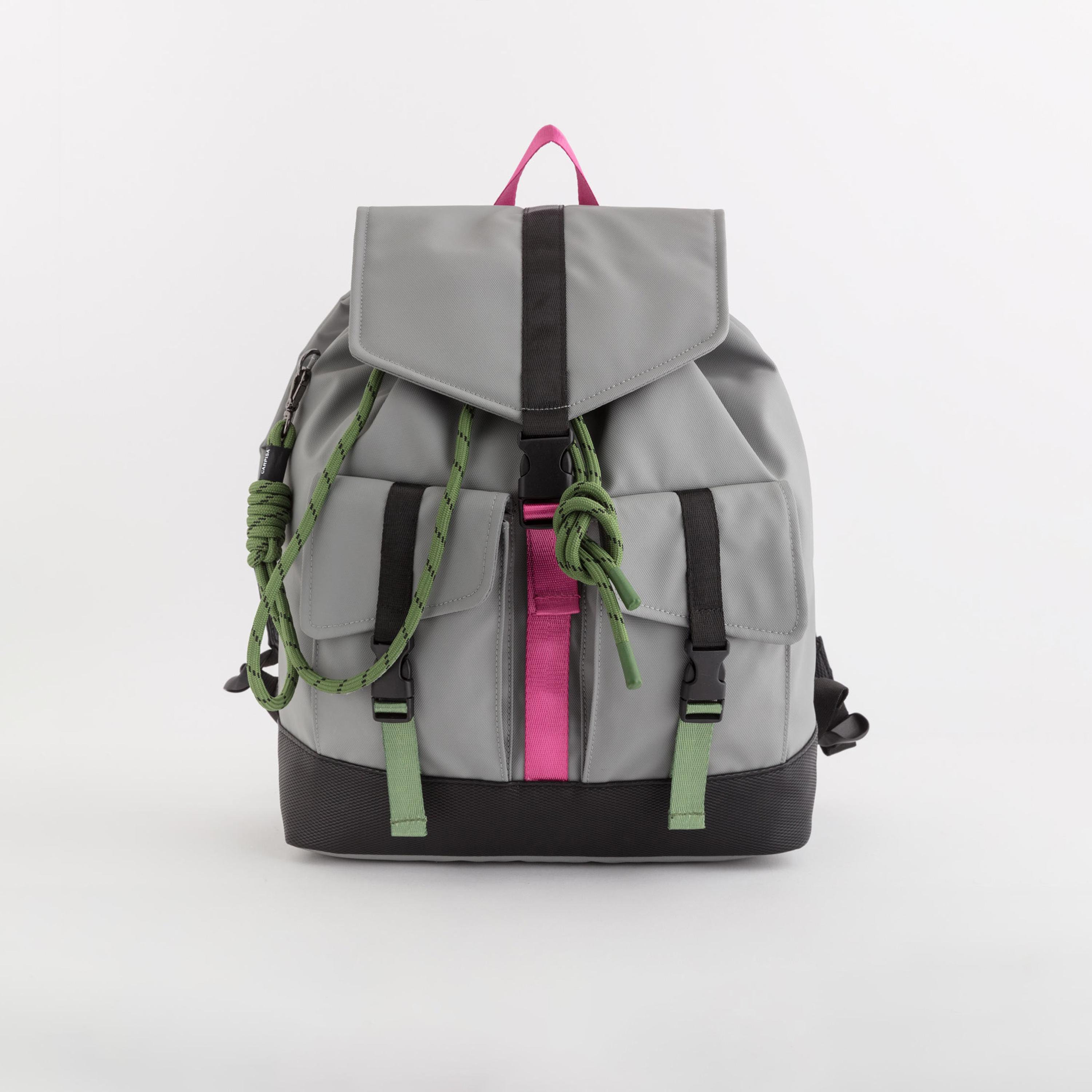 كاربيسا - شنطة ظهر تصميم روتردام ذاتي مع غطاء قلاب | 30.50 × 38 × 14 سم-women-bagsandwallets-backpacks-image-1