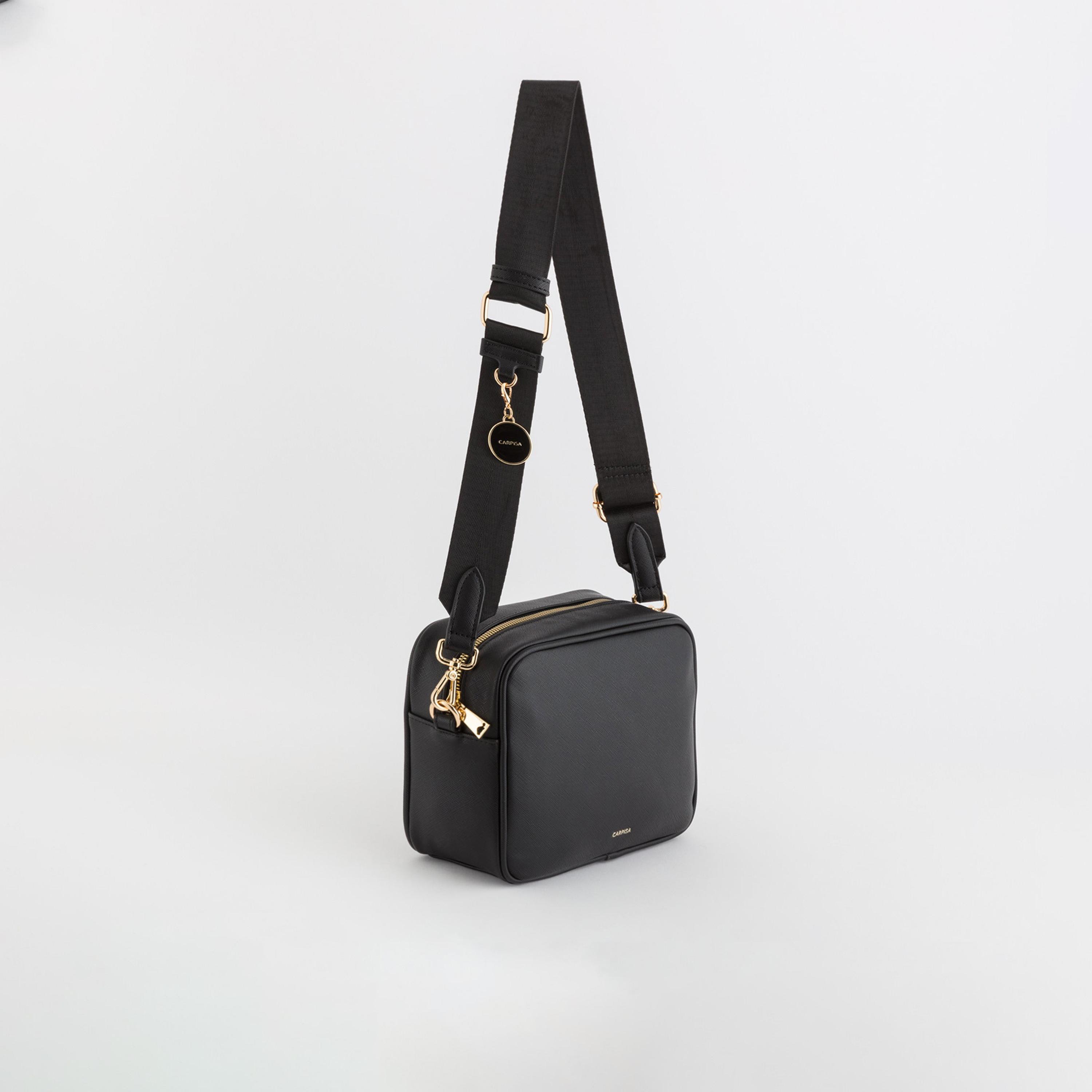 كاربيسا - شنطة لوتو V2 كروس صلبة سحاب إغلاق | 23 × 18 × 8 سم-women-bagsandwallets-handbags-image-1
