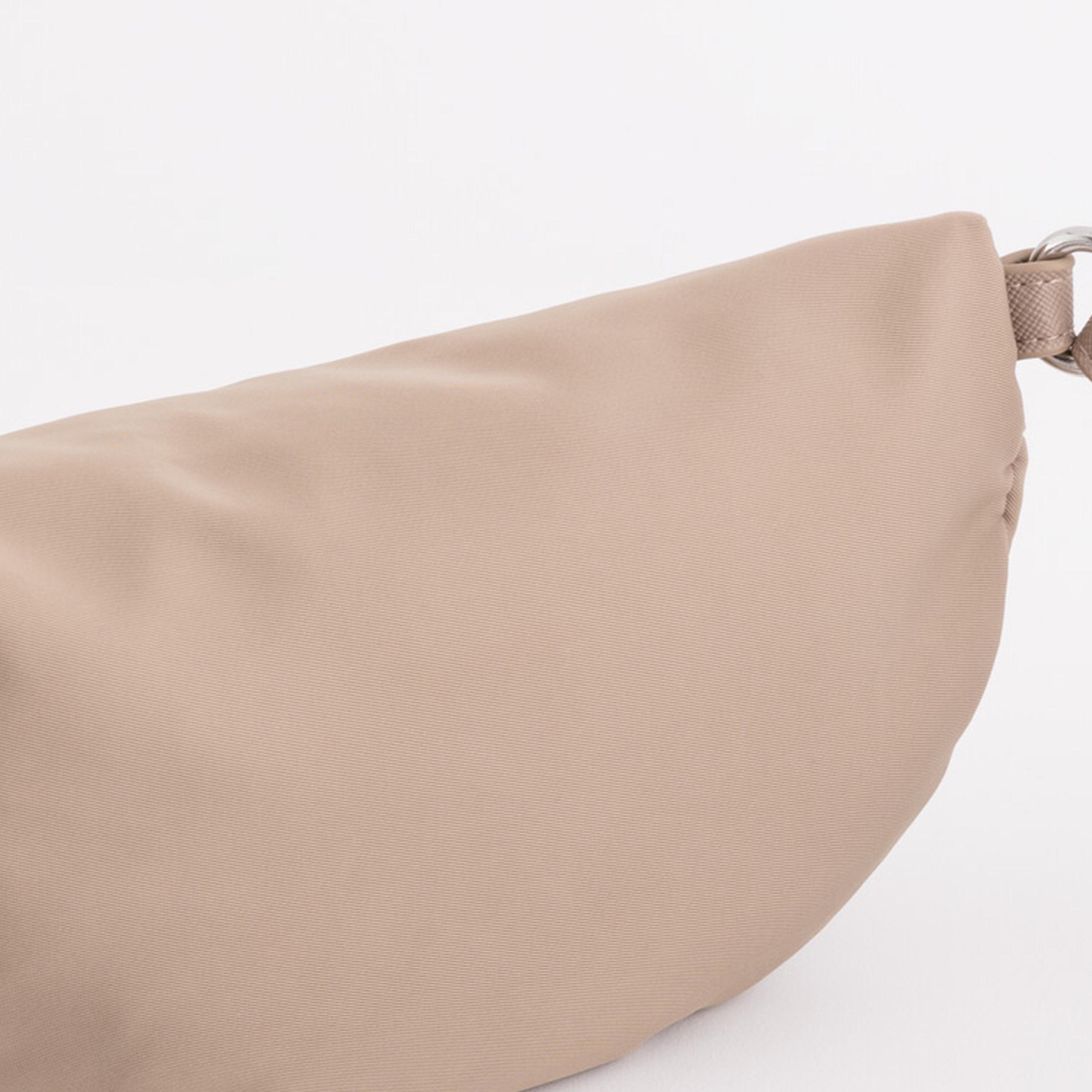 كاربيسا - شنطة خصر تصميم تريفيس الذاتي سحاب إغلاق | 22 × 13 × 0 سم-women-bagsandwallets-handbags-image-3