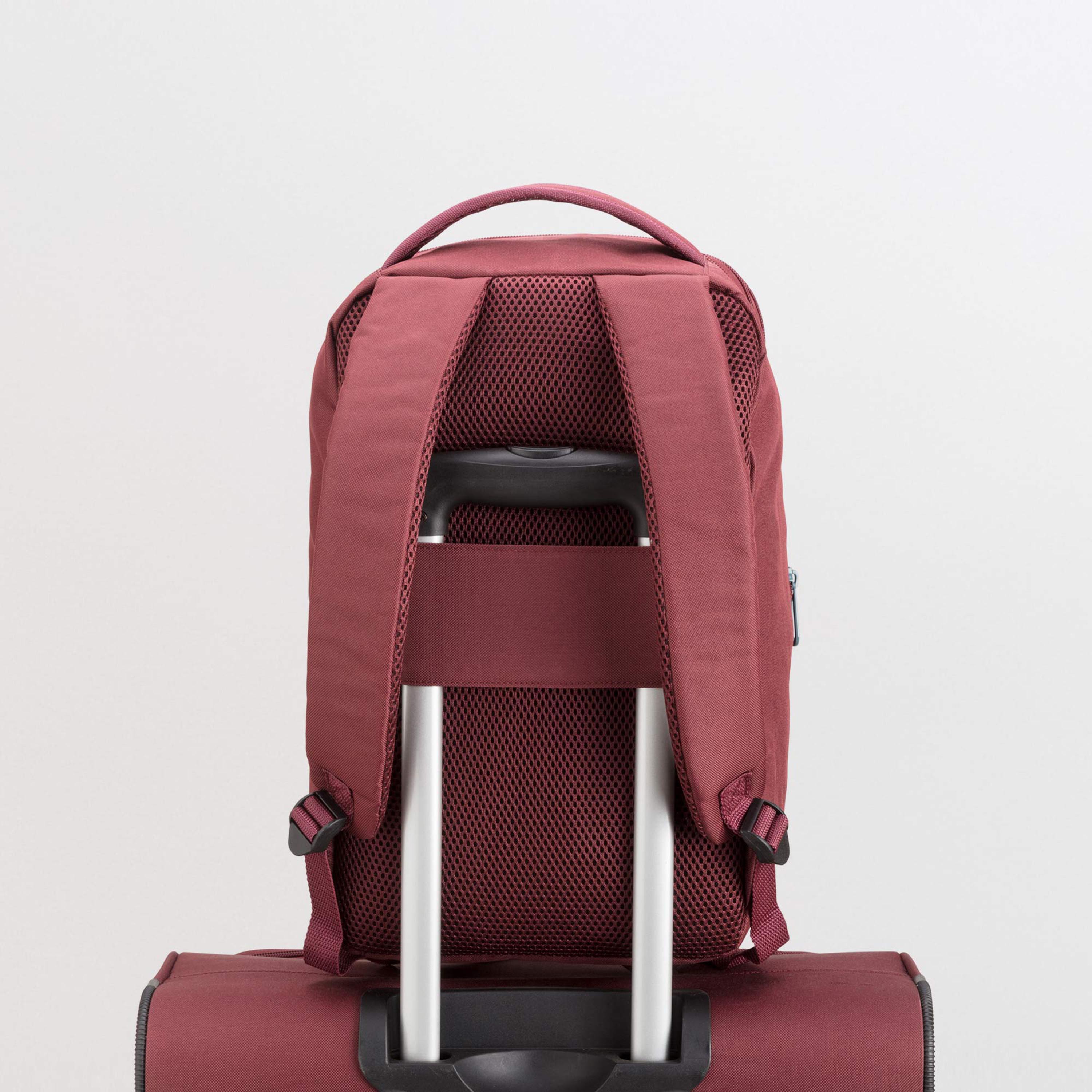 Carpisa Roadmate Go Fw Self Design Backpack with Zipper Closure | 25 x 40 x 20 cm-travel-luggagesandbags-backpacks-image-4