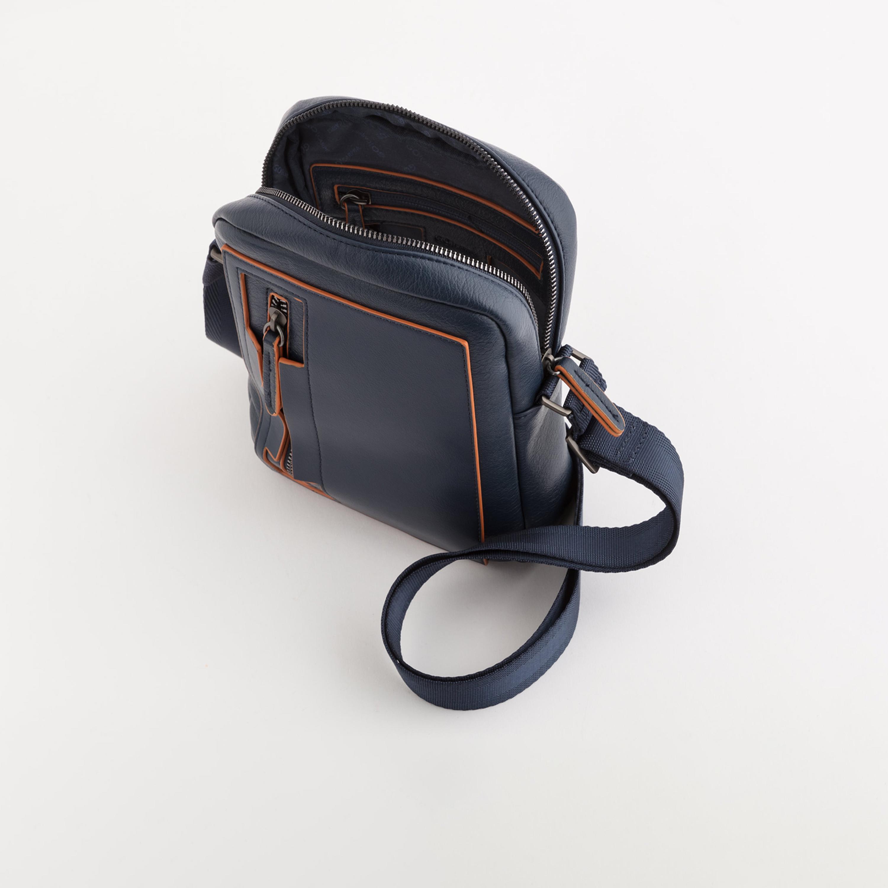 Carpisa Mate Pro Self Design Crossbody Bag with Zipper Closure | 18 x 22 x 5.50 cm-men-bags-image-4