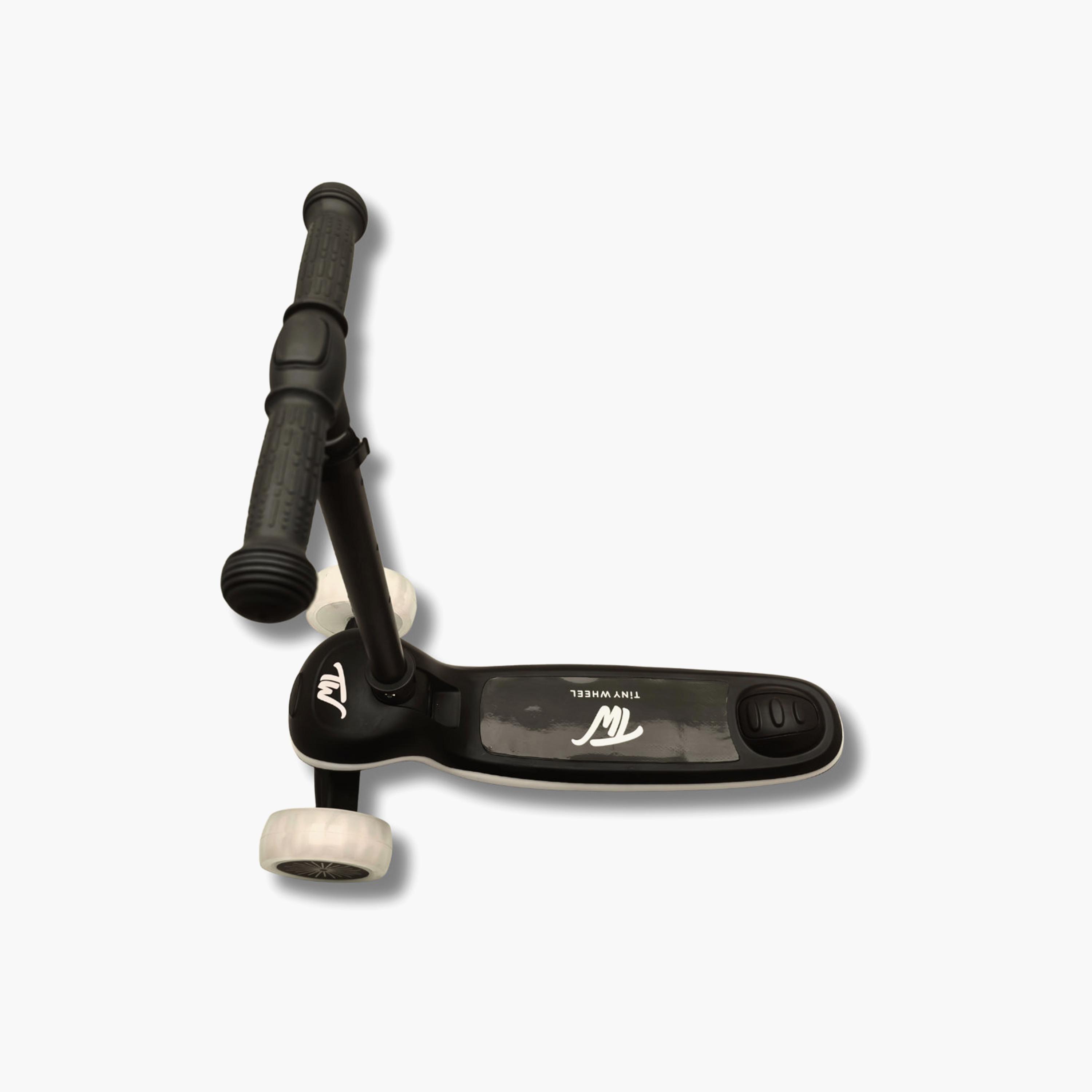 سكوتر مضيء من تايني وييلز - أسود-toys-outdoor-scooters-image-4