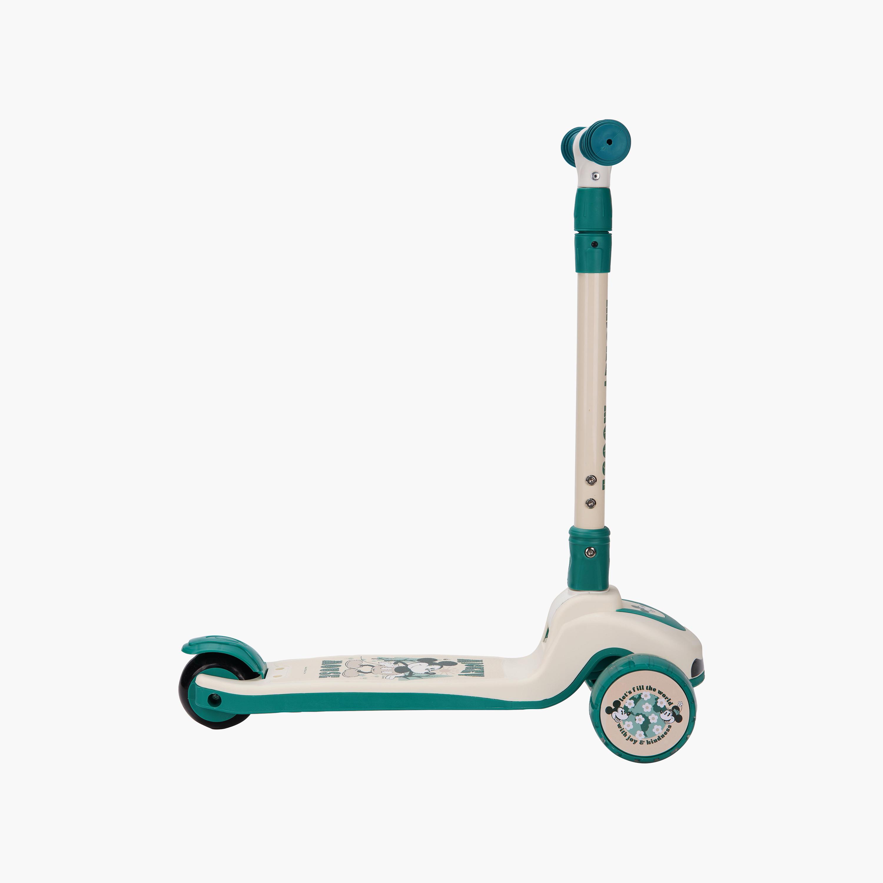 Marvel Foldable 3-Wheel Twist Scooter-toys-outdoor-scooters-image-2