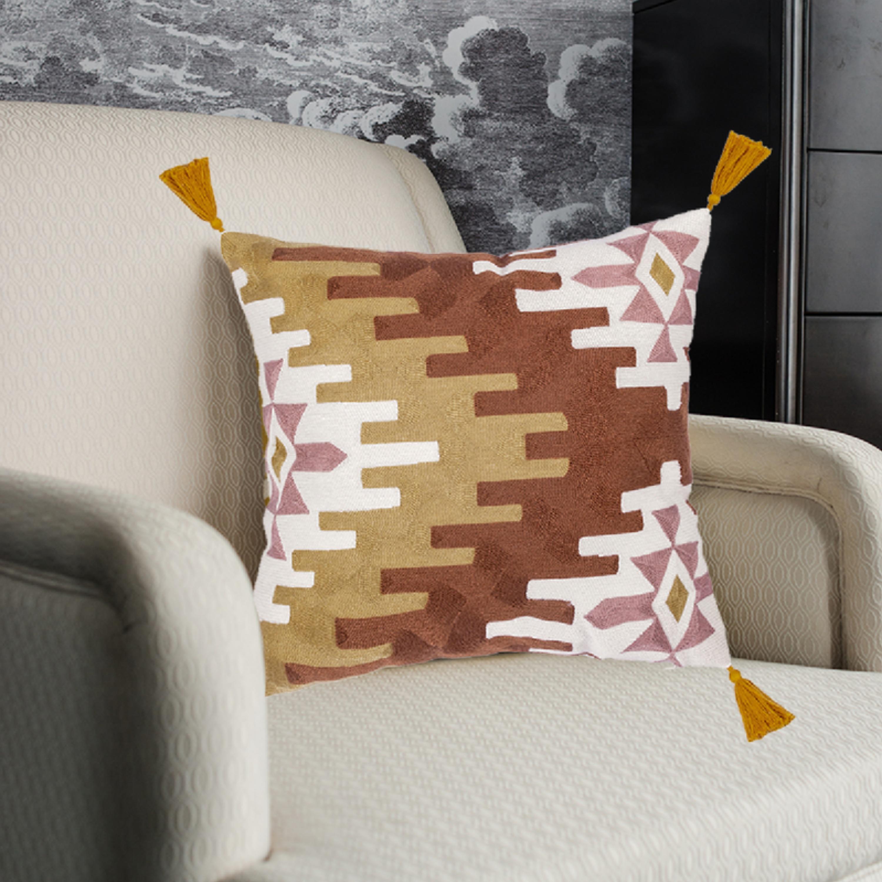 غطاء وسادة زخرفي بنمط هندسي-household-cushionsandthrows-cushioncovers-image-6