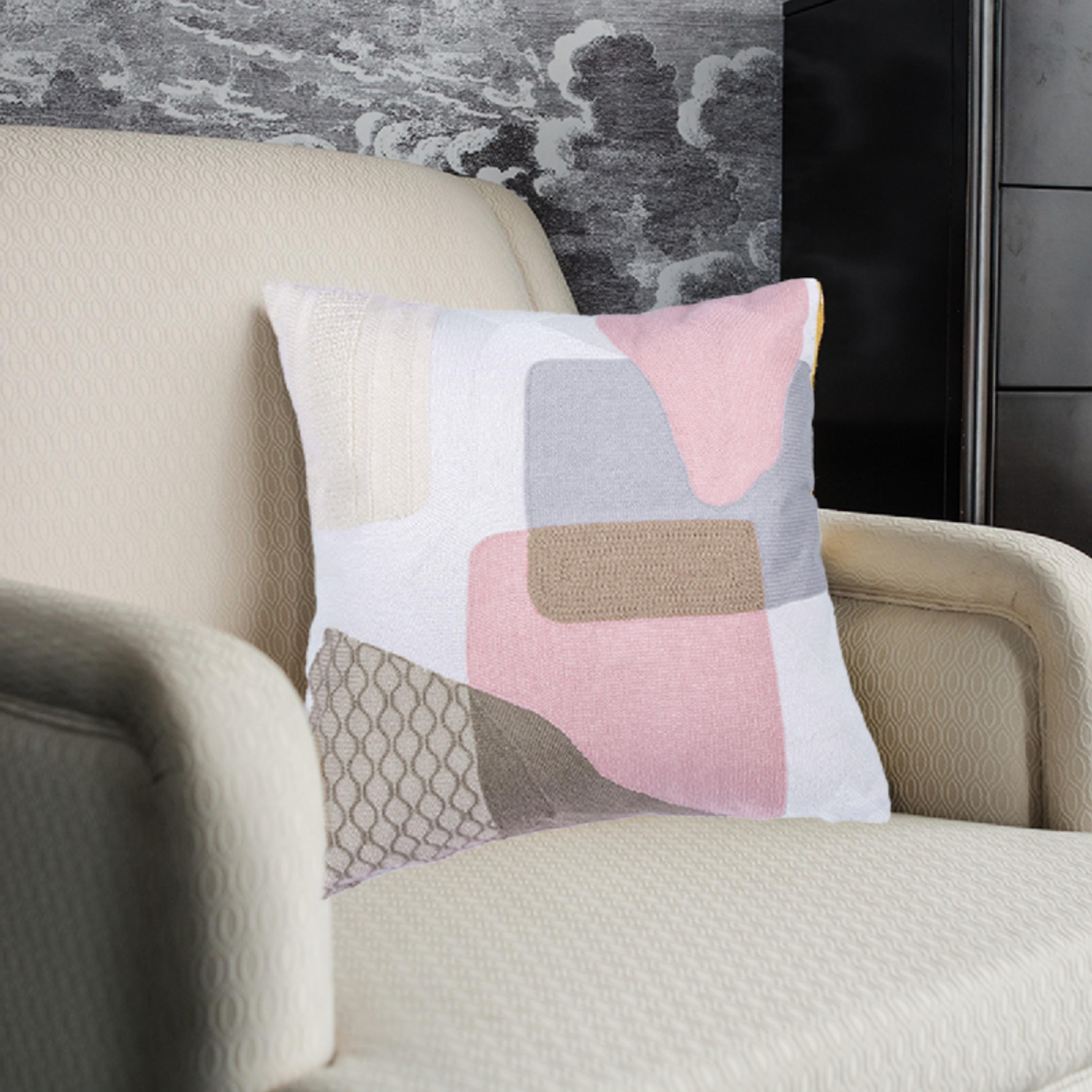 غطاء وسادة زخرفي بنمط هندسي-household-cushionsandthrows-cushioncovers-image-1
