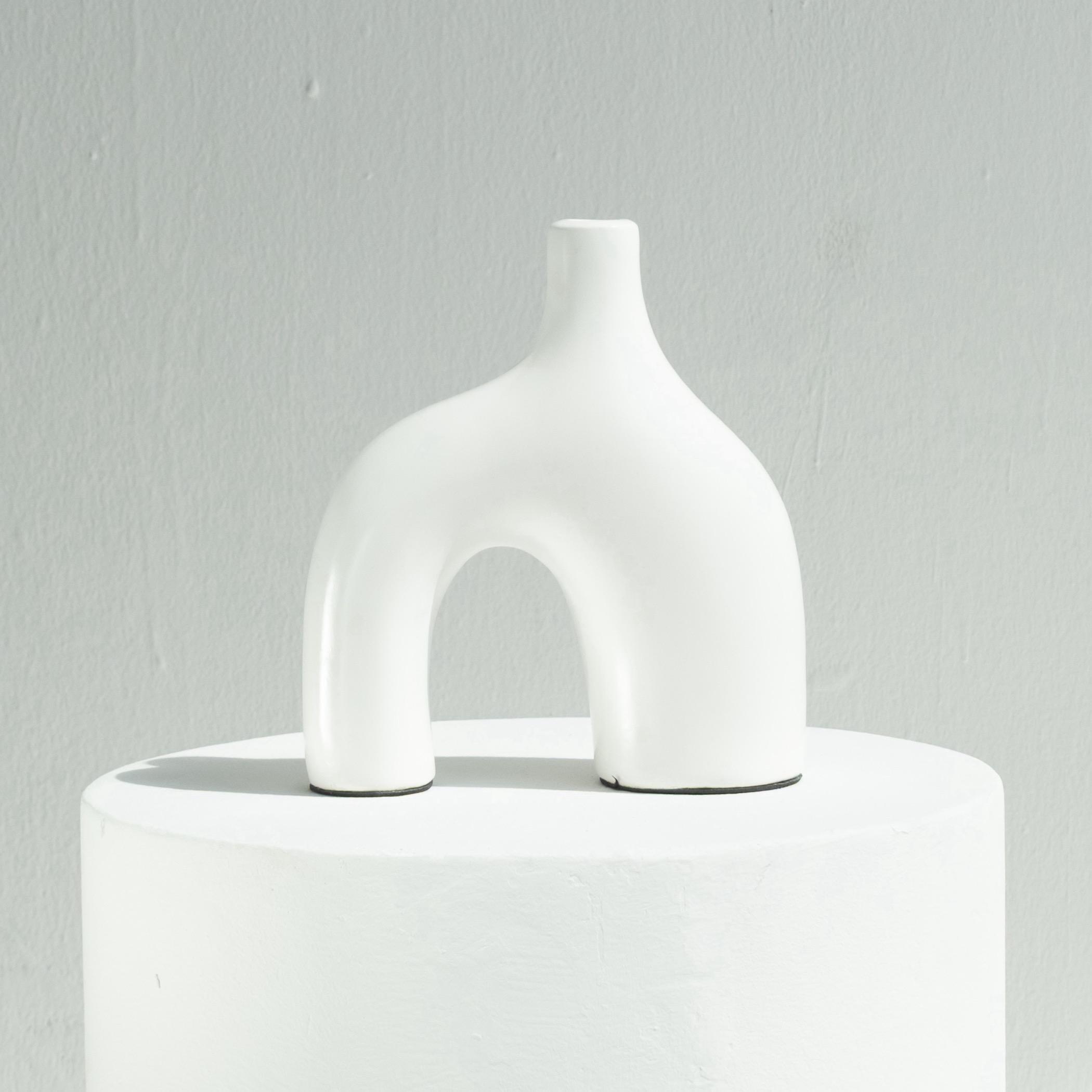 The 8 Senses Living Charlie Nordic Terracotta Vase - 25 cm