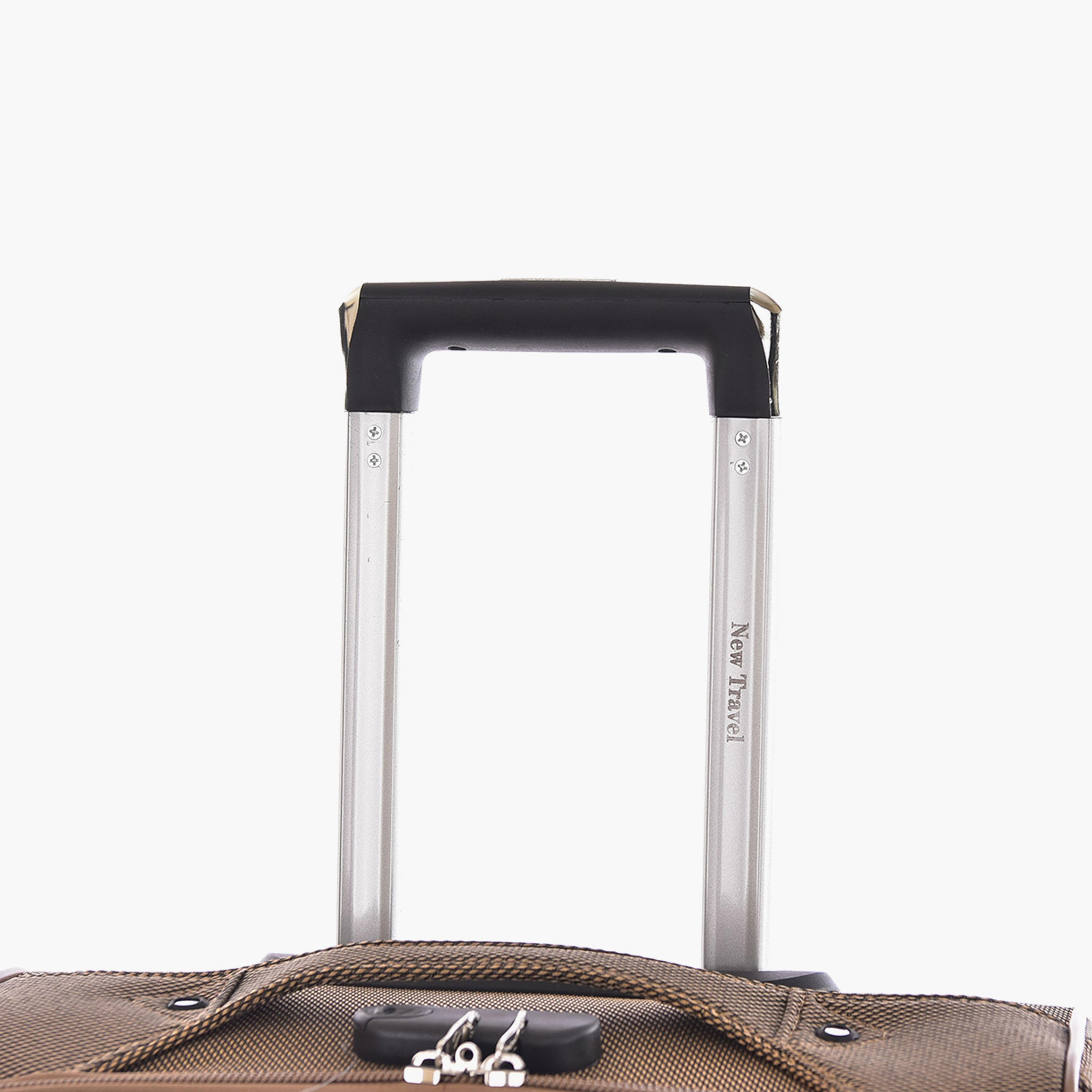 نيو ترافل - طقم  3 شنط سفر بأربع عجلات من النايلون الناعم مع قفل برقم سري-travel-luggagesandbags-luggage-image-12