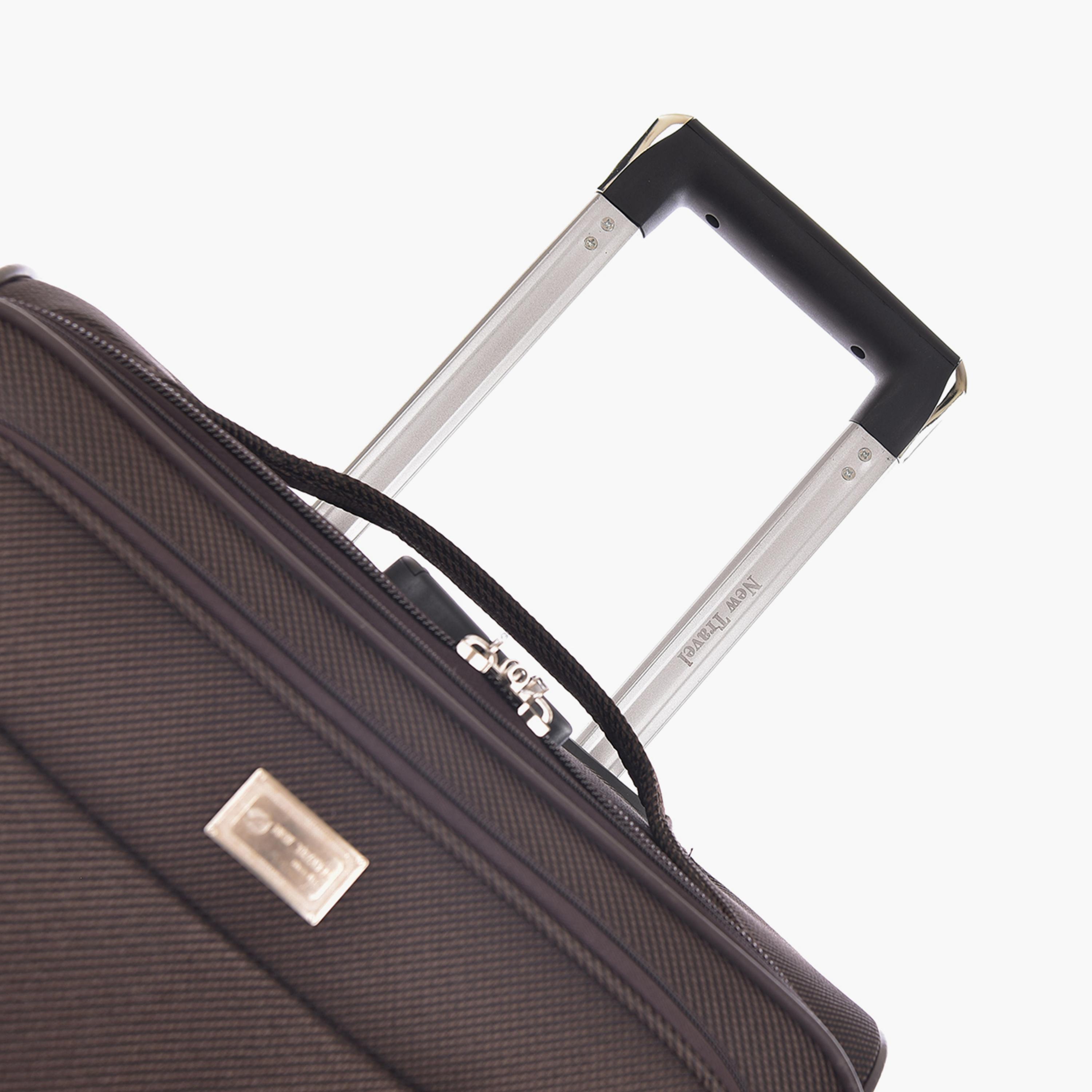 نيو ترافل - طقم  3 شنط سفر بأربع عجلات من النايلون الناعم مع قفل برقم سري-travel-luggagesandbags-luggage-image-11