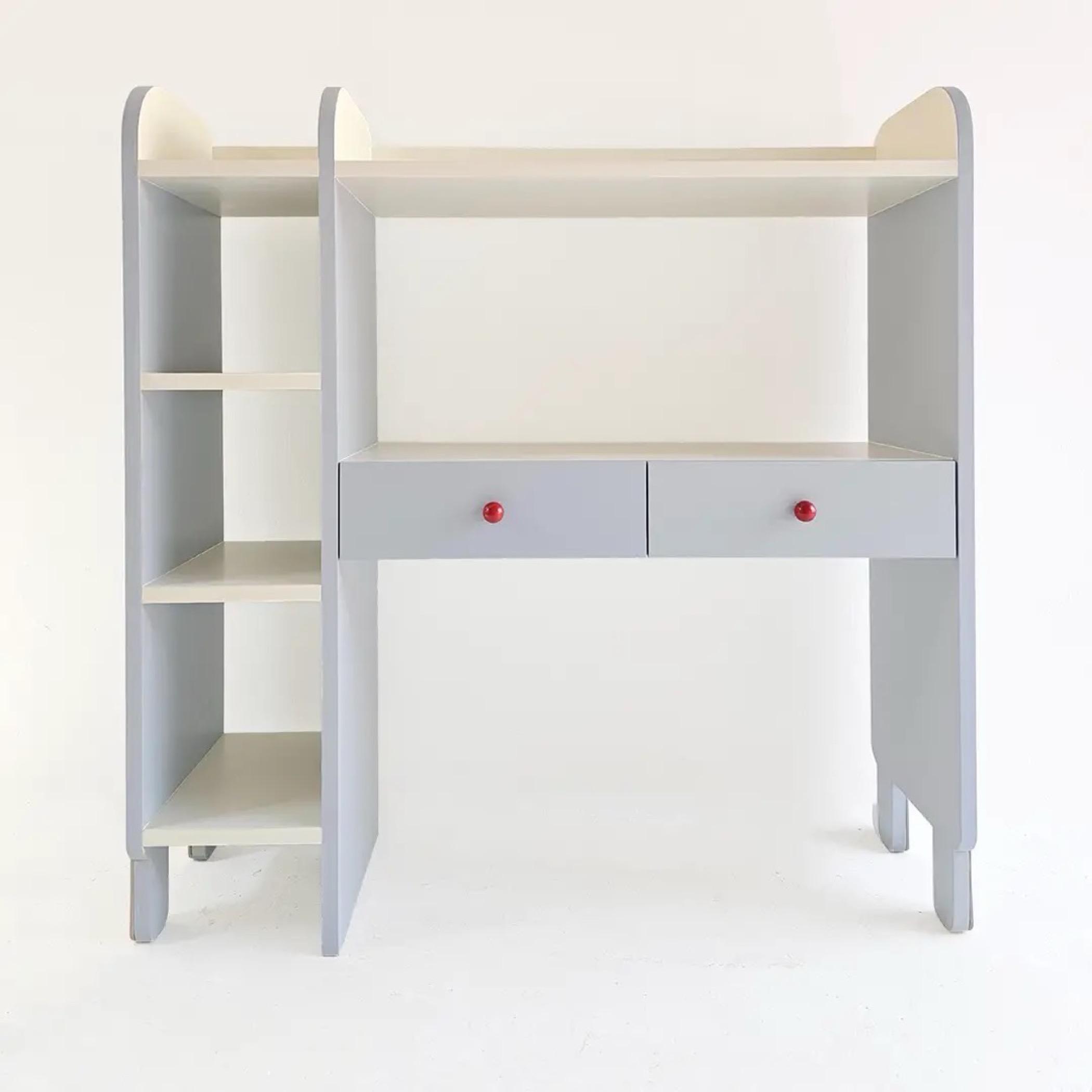 Lamac Crivon Study Desk with Hutch