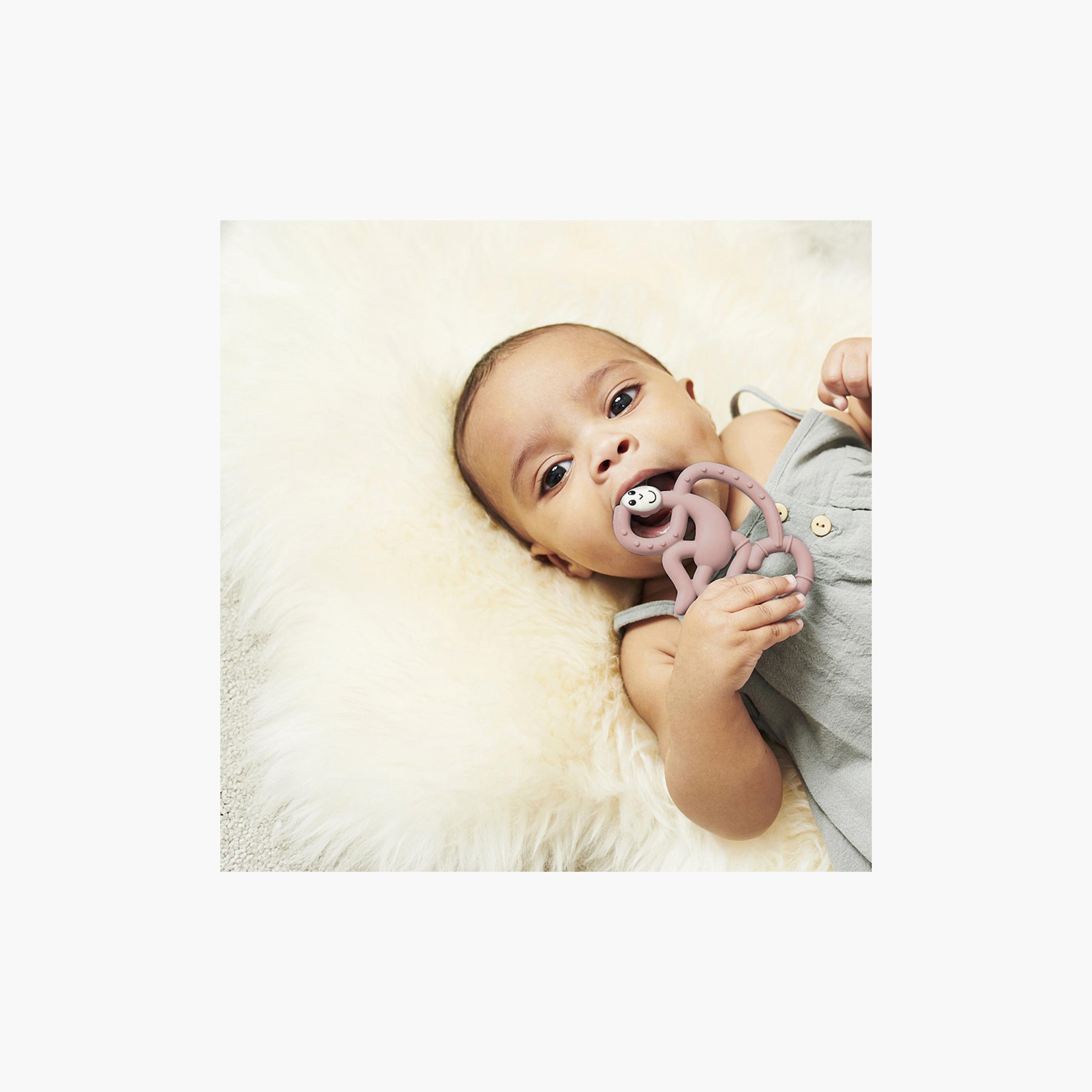 عضاضة "ميني مونكي تيثير" من ماتش ستيك مونكي-baby-feeding-teethers-image-4