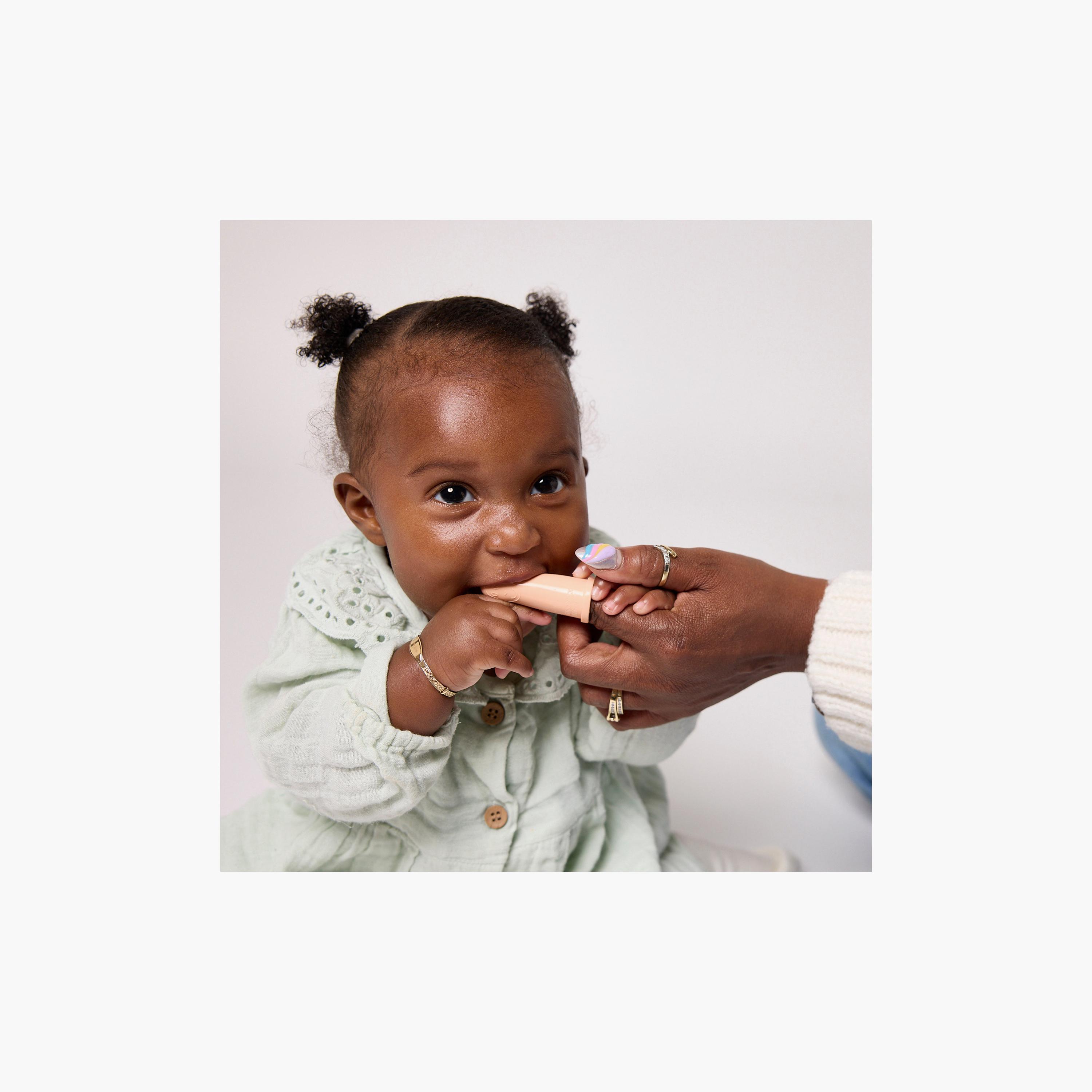 طقم "تيثينج ستارتر" المبتدئ للعضاضات من ماتش ستيك مونكي-baby-feeding-teethers-image-3