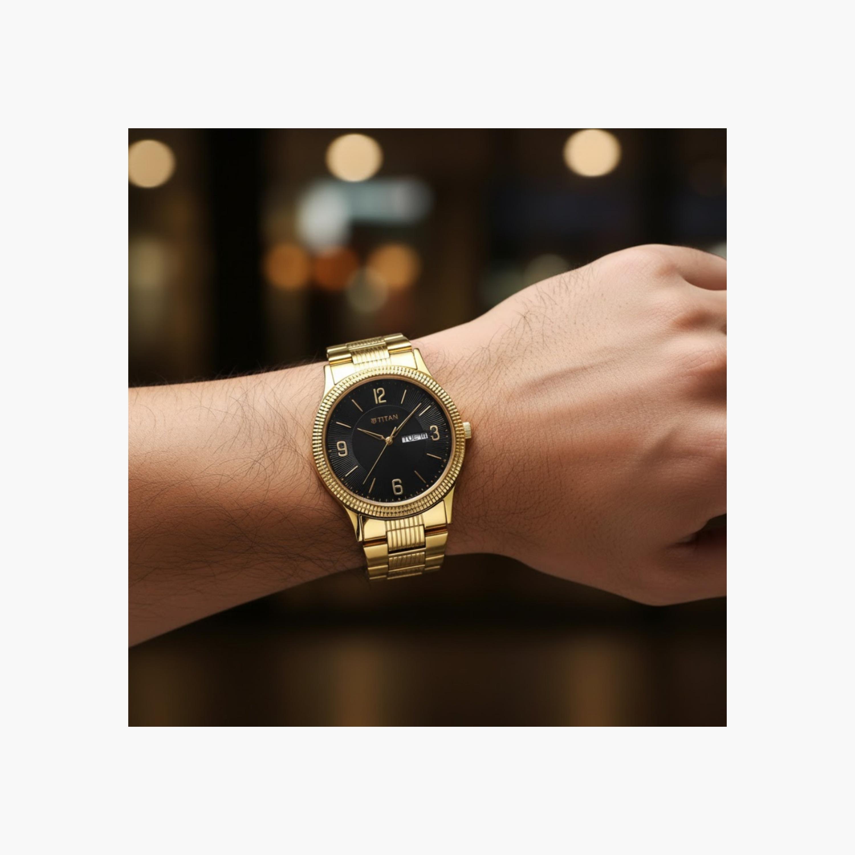 Titan Textured Bezel Analogue Watch-men-watchesandjewellery-watches-image-4