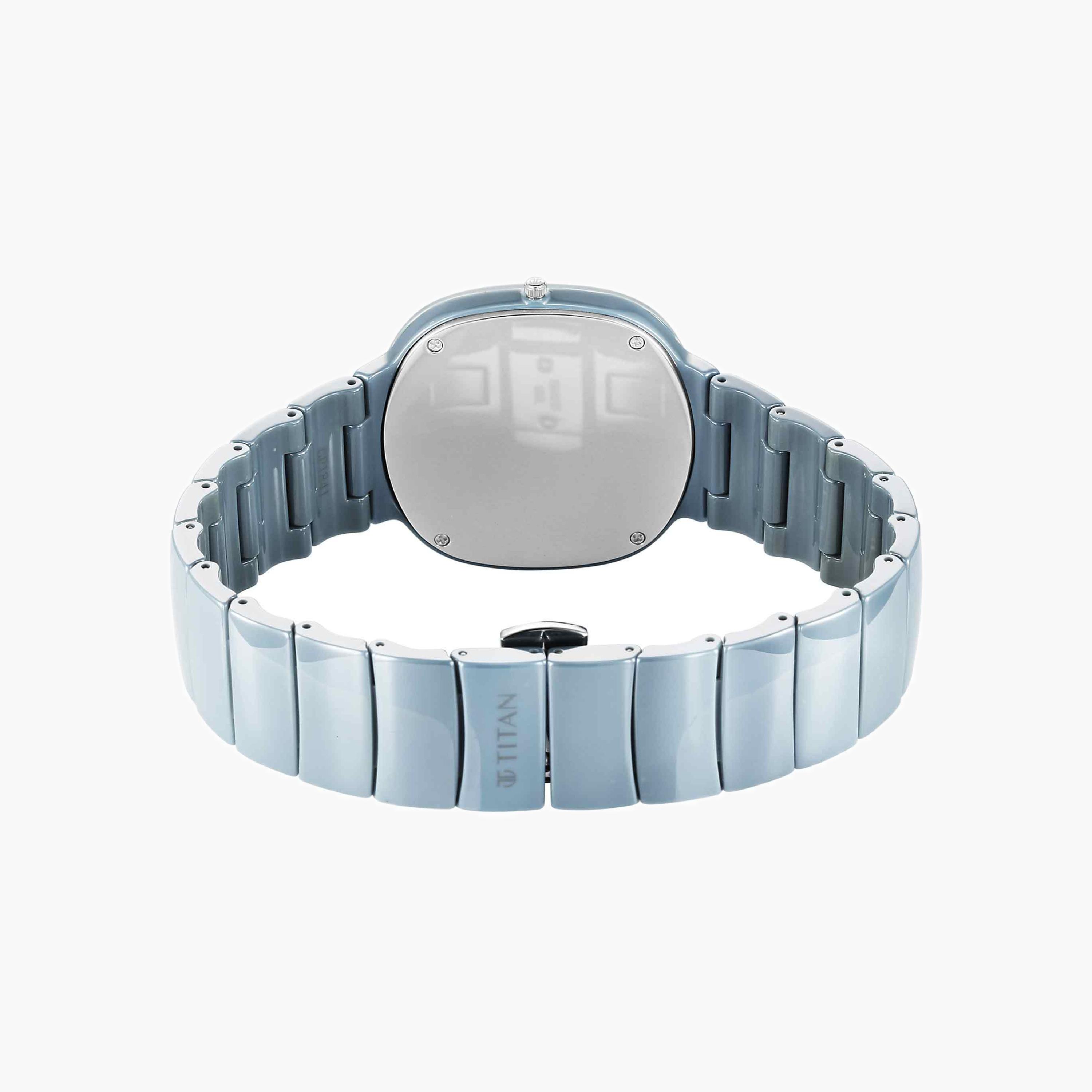 Titan Edge Squircle Analog Watch-men-watchesandjewellery-watches-image-4