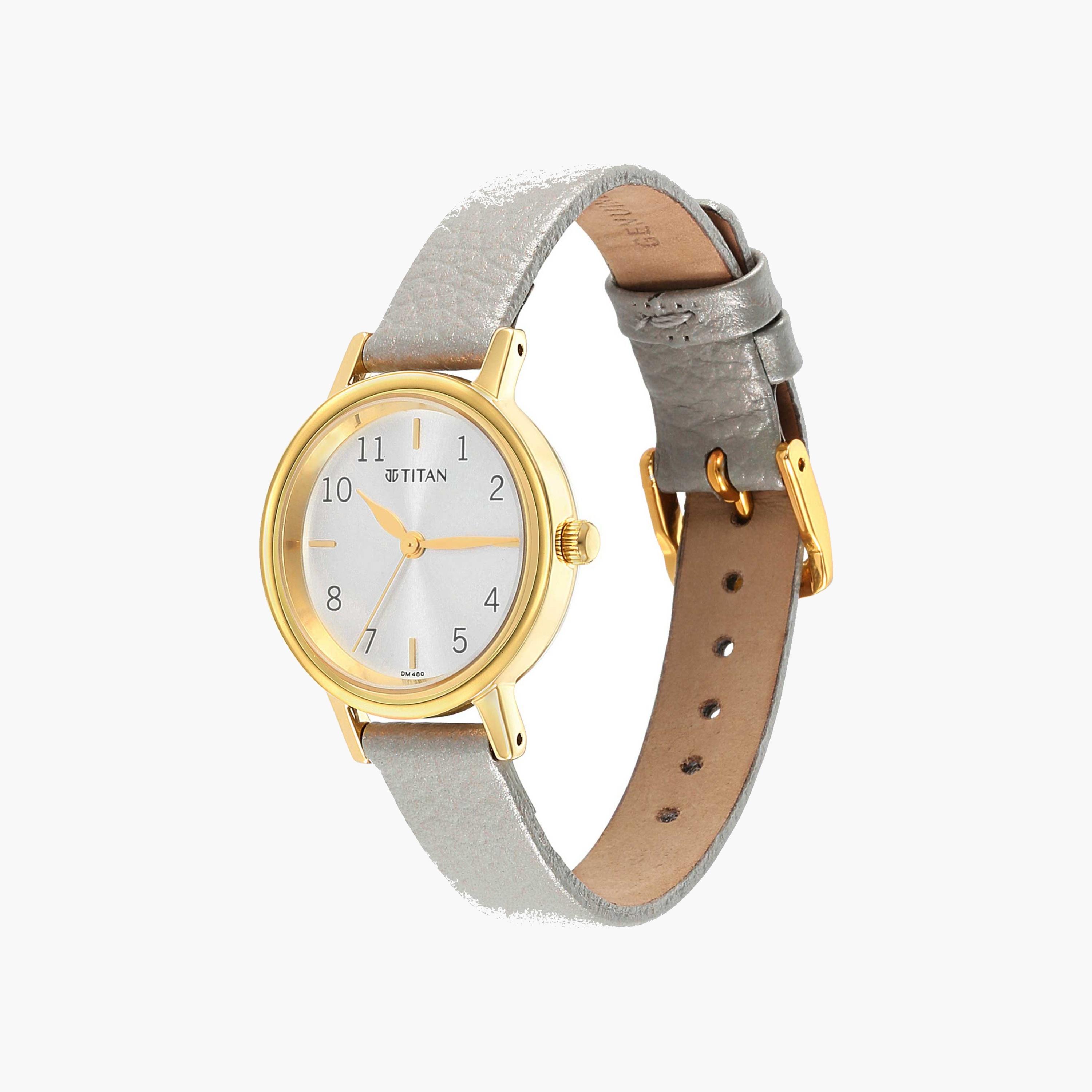 ساعة تيتان بعقارب وسوار جلدي للنساء-women-watchesandjewellery-watches-image-2