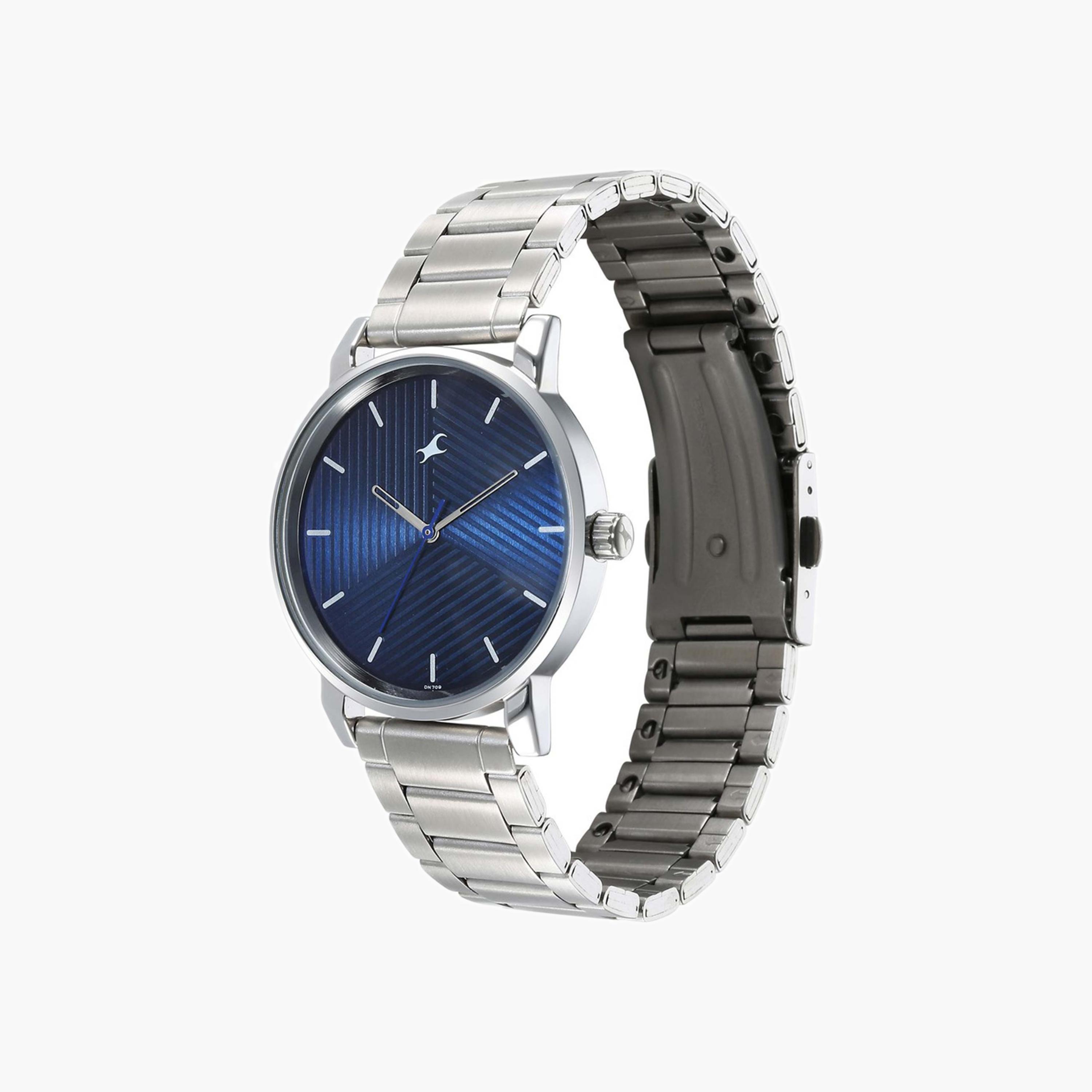 Fastrack Textured Dial Analogue Watch-men-watchesandjewellery-watches-image-2