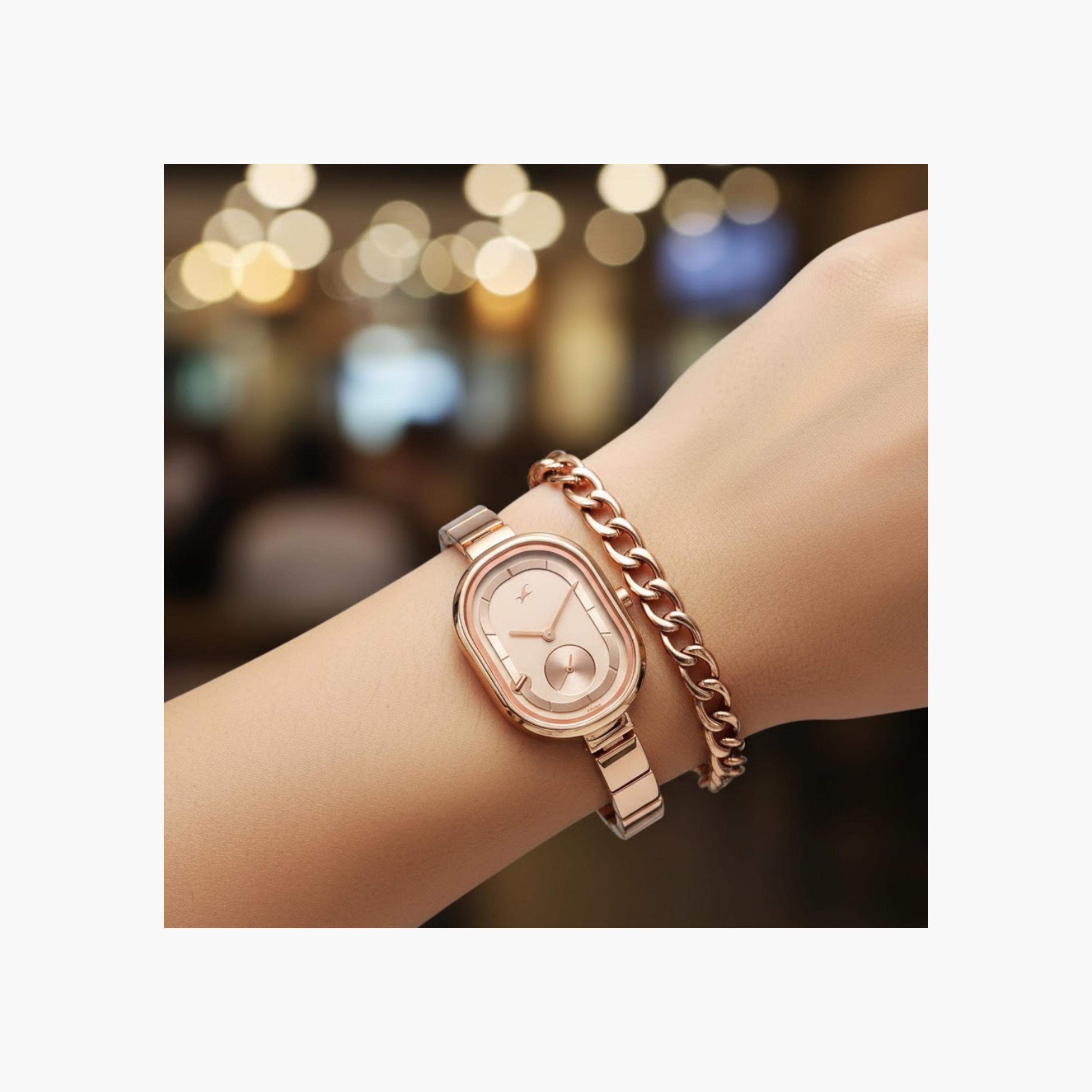 Oval Metal Analogue Watch-women-watchesandjewellery-watches-image-5