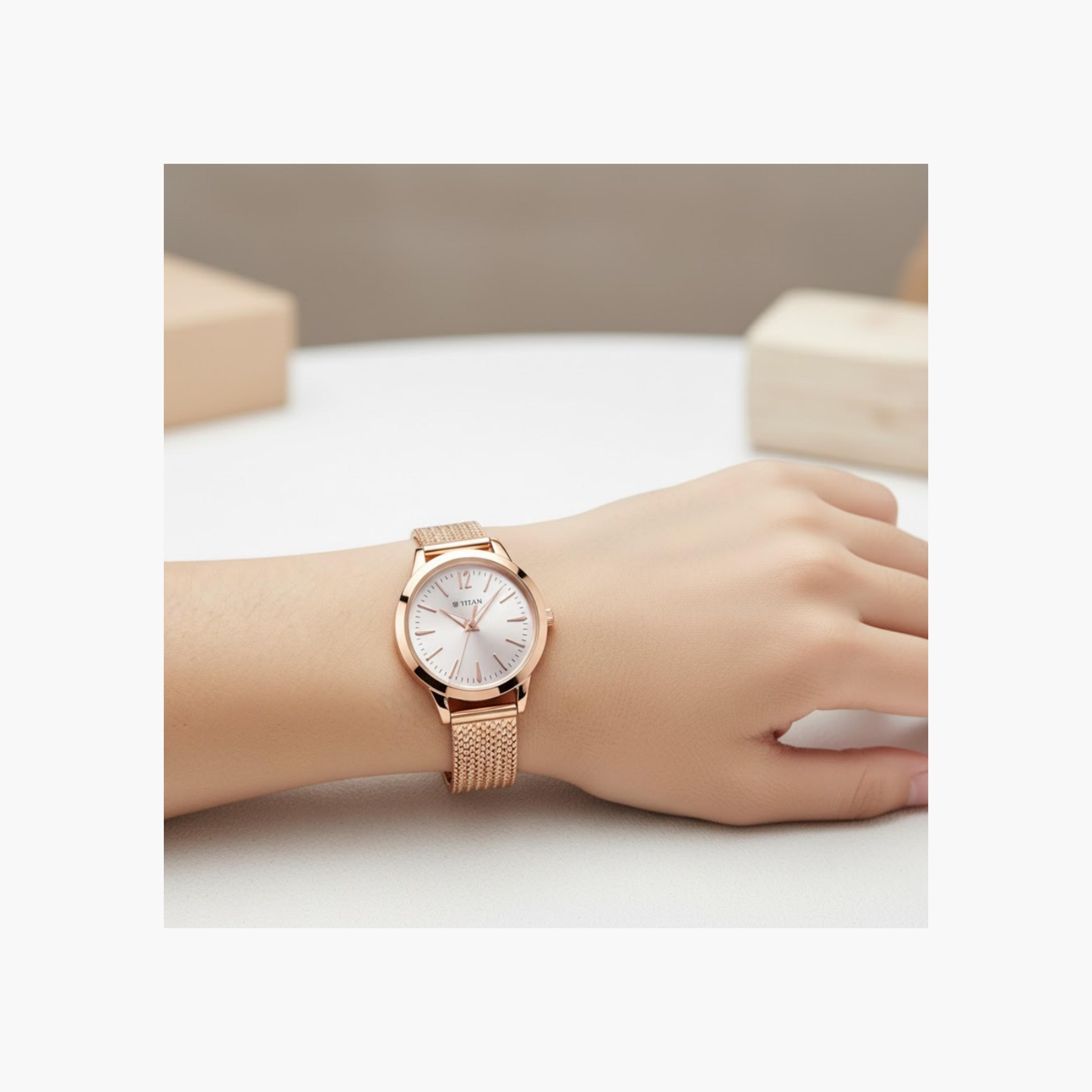 Titan Mesh Strap Analogue Watch-women-watchesandjewellery-watches-image-6