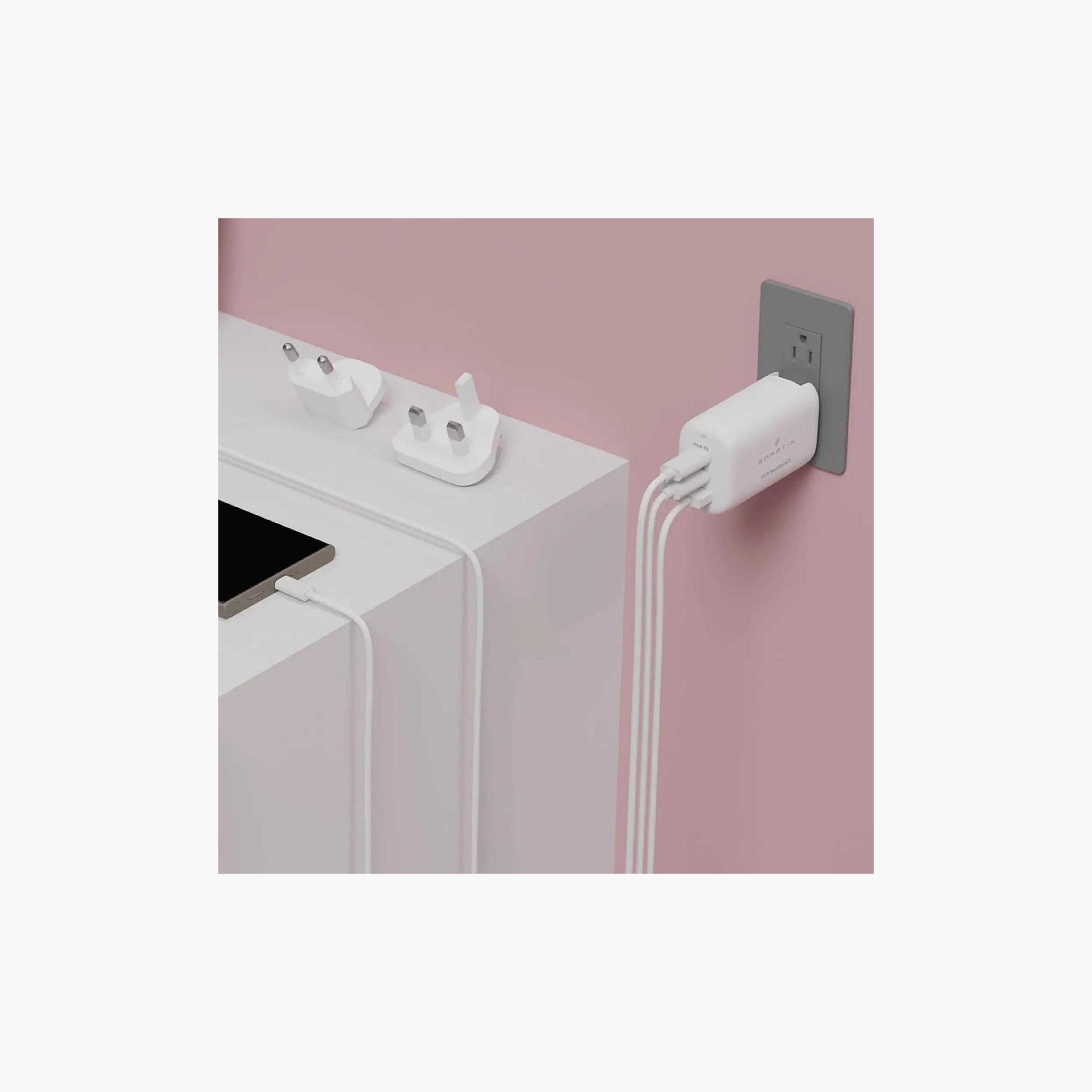 محول حائط "سمارتكس بريميوم" برأس بريطاني، قوة 65 واط تقنية "غان" - أبيض-electronics-accessories-mobileaccesories-image-4