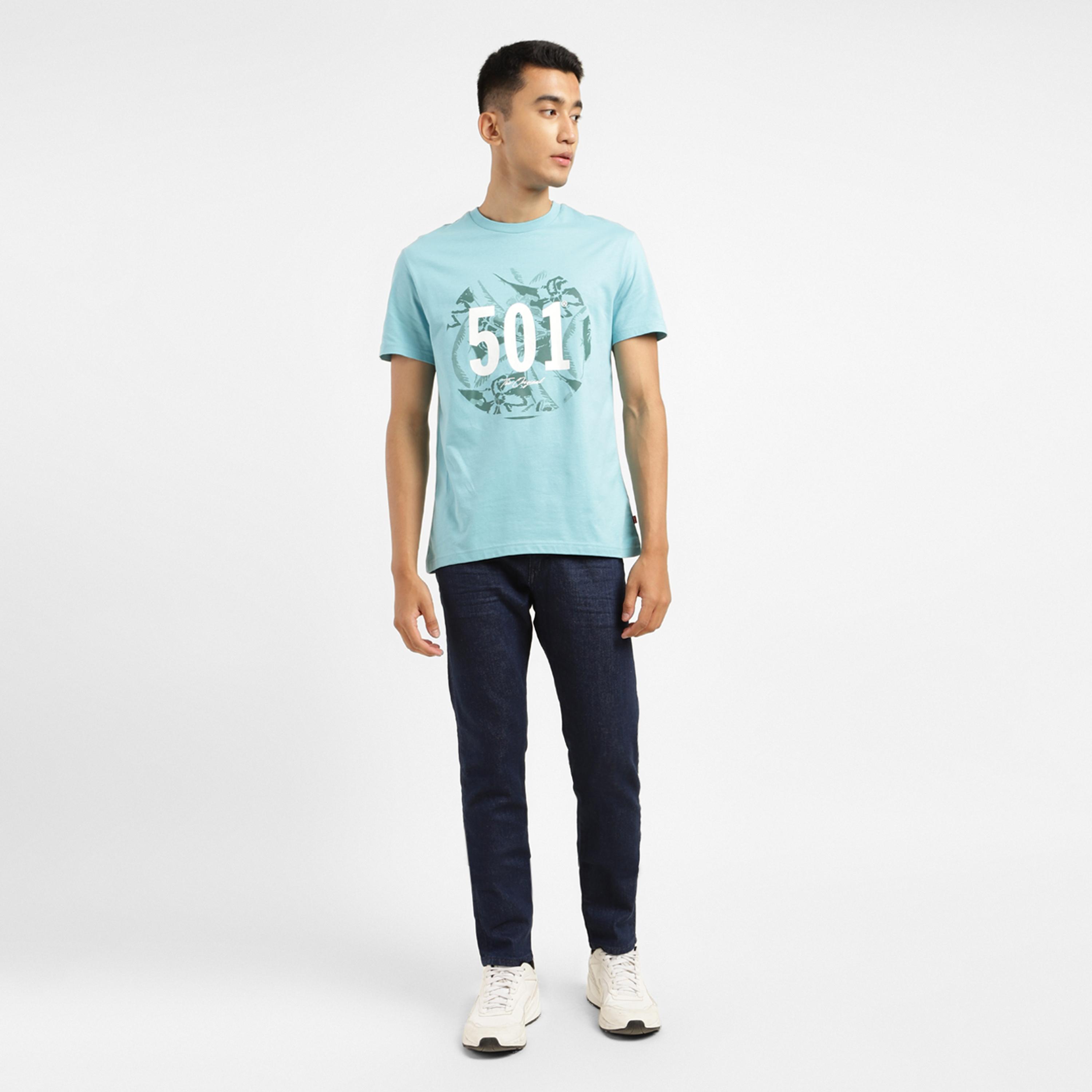تيشيرت ليفايز بأكمام قصيرة وياقة دائرية مع مطبوع-men-clothing-tshirtsandpolos-tshirts-image-2