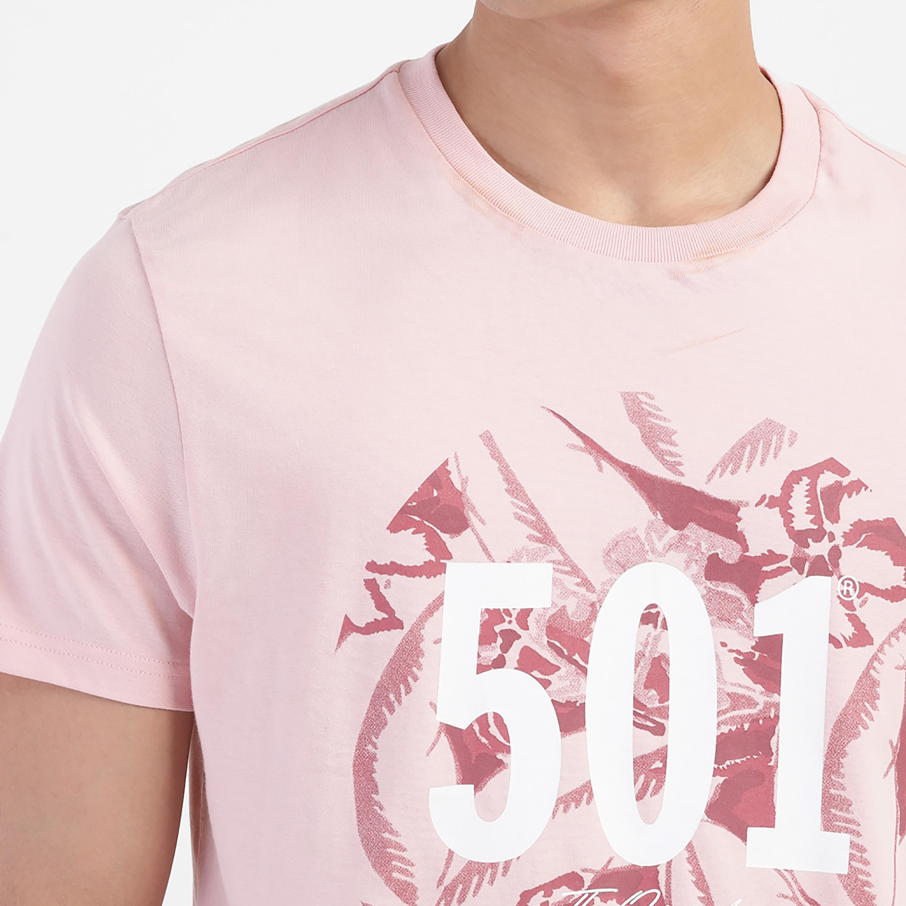 تيشيرت ليفايز بأكمام قصيرة وياقة دائرية مع مطبوع-men-clothing-tshirtsandpolos-tshirts-image-3