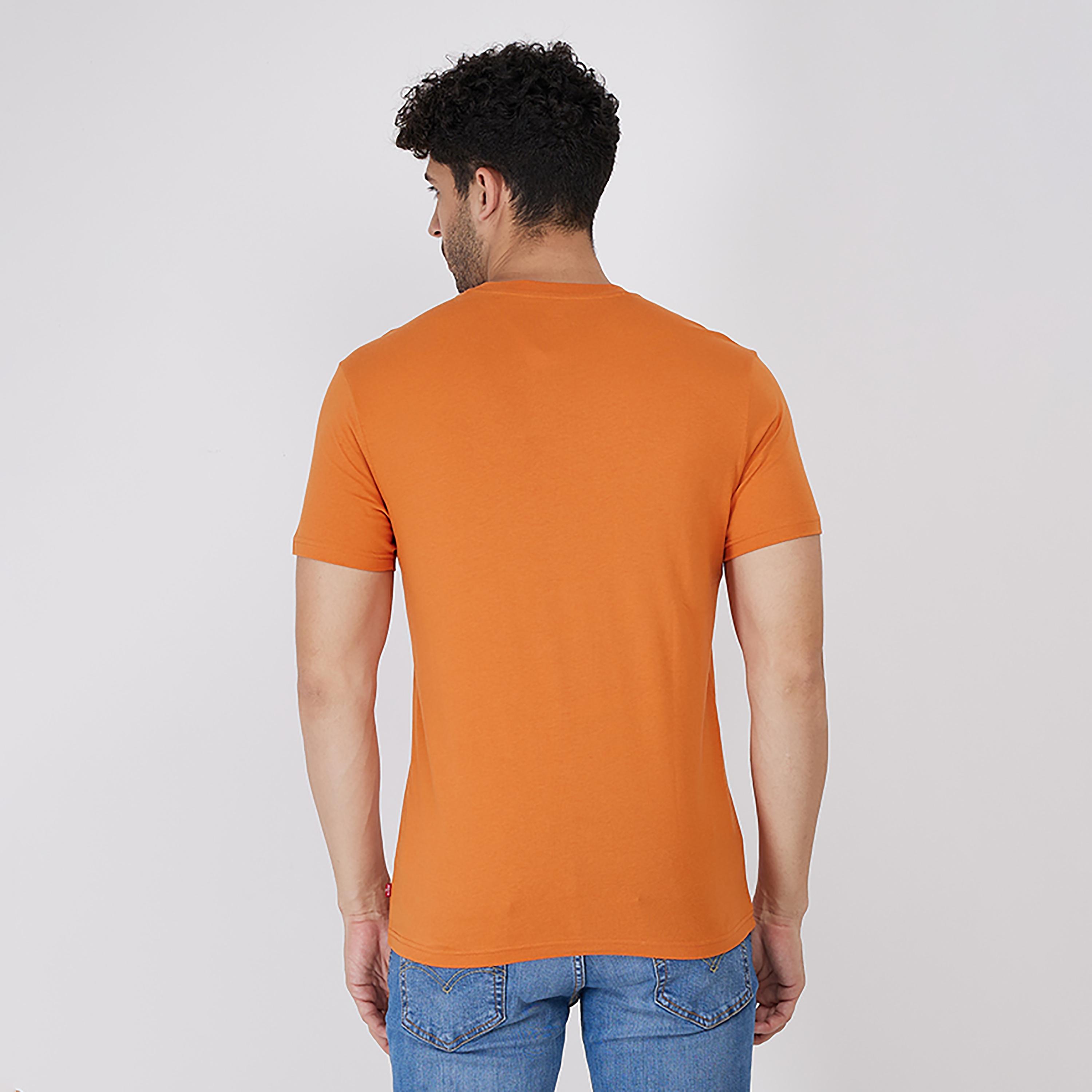 تيشيرت ليفايز بأكمام قصيرة وياقة دائرية مع جرافيك-men-clothing-tshirtsandpolos-tshirts-image-4