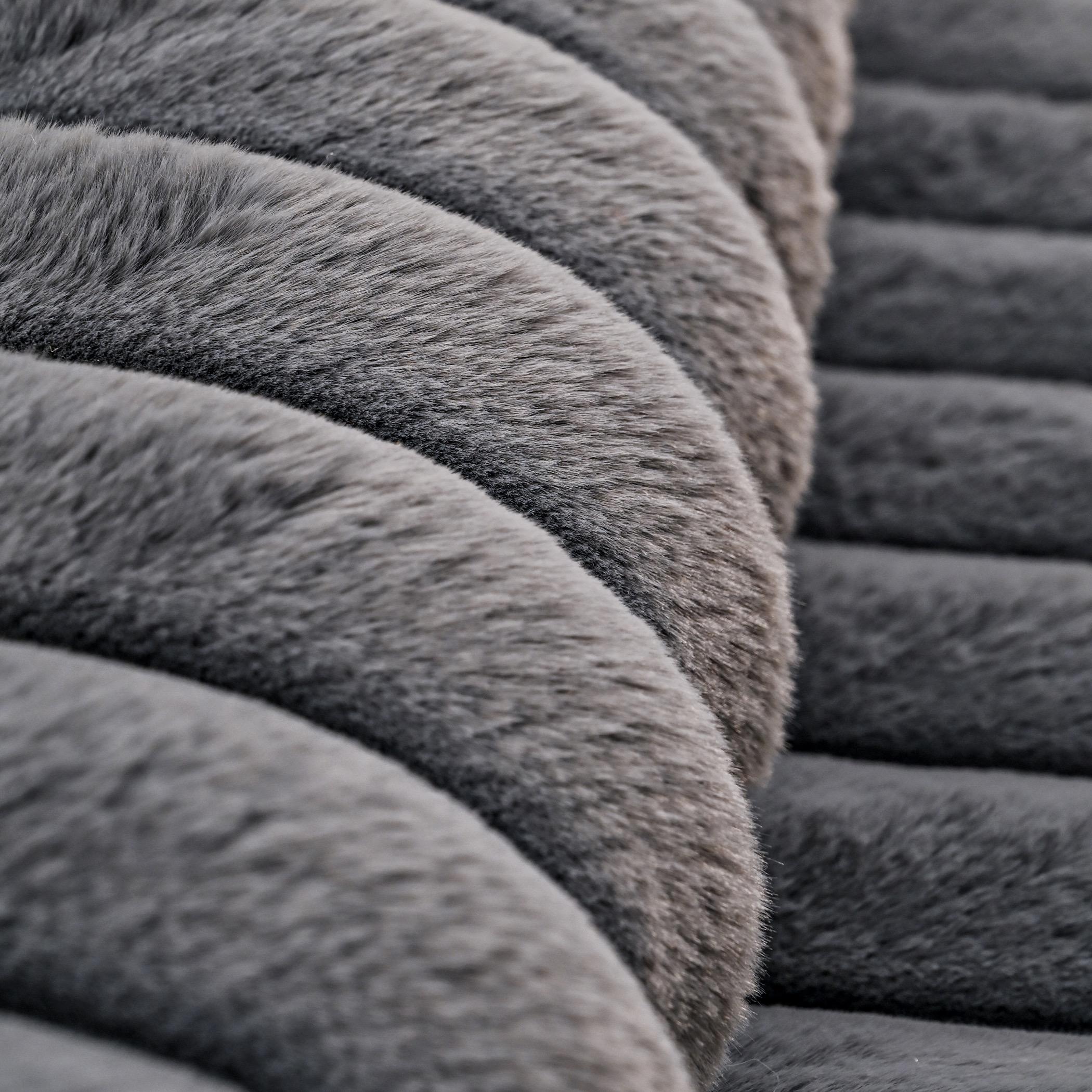 Vertica 3D Linear Strip Rabbit Fur Rug - 160x230 cm-hbxdecorandfurnishings-floorcoverings-rugs-image-5