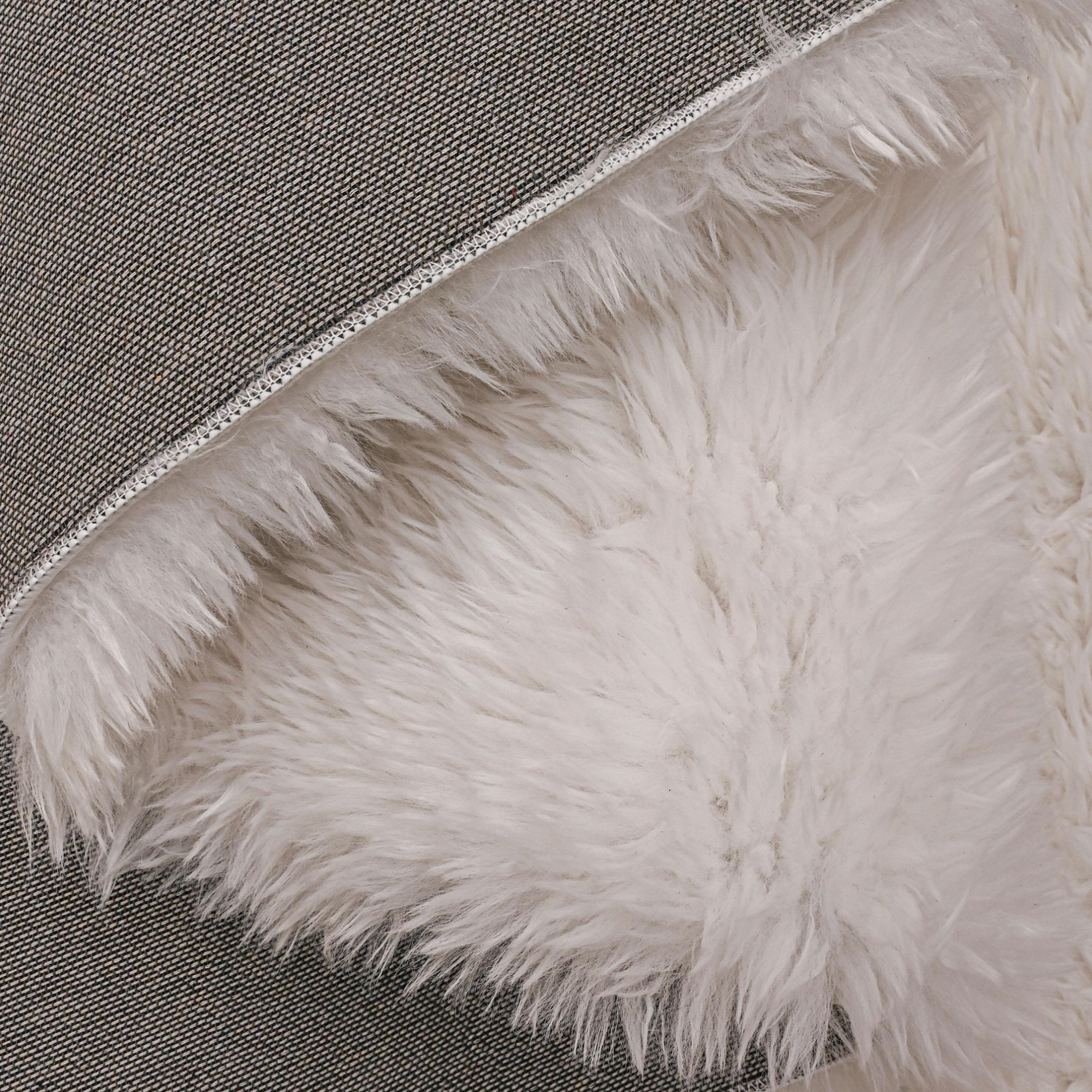 سجادة فرو أرانب صناعي مصبوغة وبرية من نيو فو رابيت - 300x200 سم-hbxdecorandfurnishings-floorcoverings-rugs-image-2