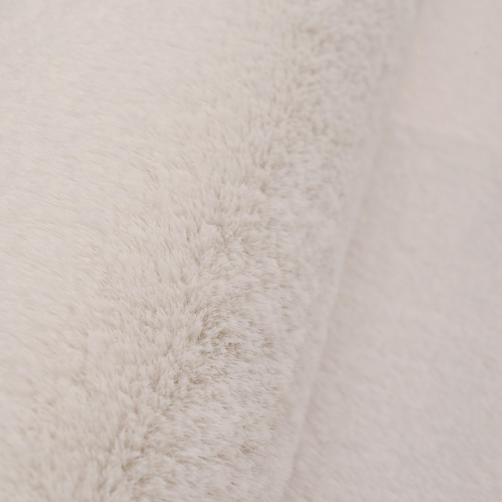 Faux Rabbit Rug - 230x160 cm-hbxdecorandfurnishings-floorcoverings-rugs-image-5