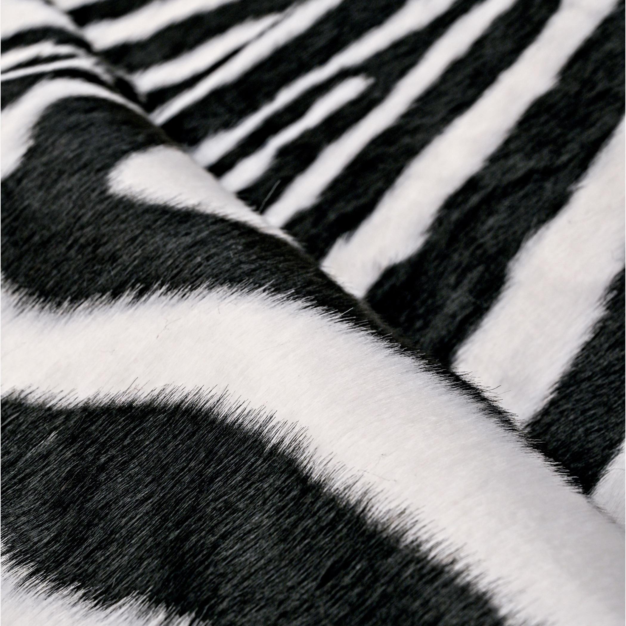 Zabra Awm Shaped Rug - 230x150 cm-hbxdecorandfurnishings-floorcoverings-rugs-image-4