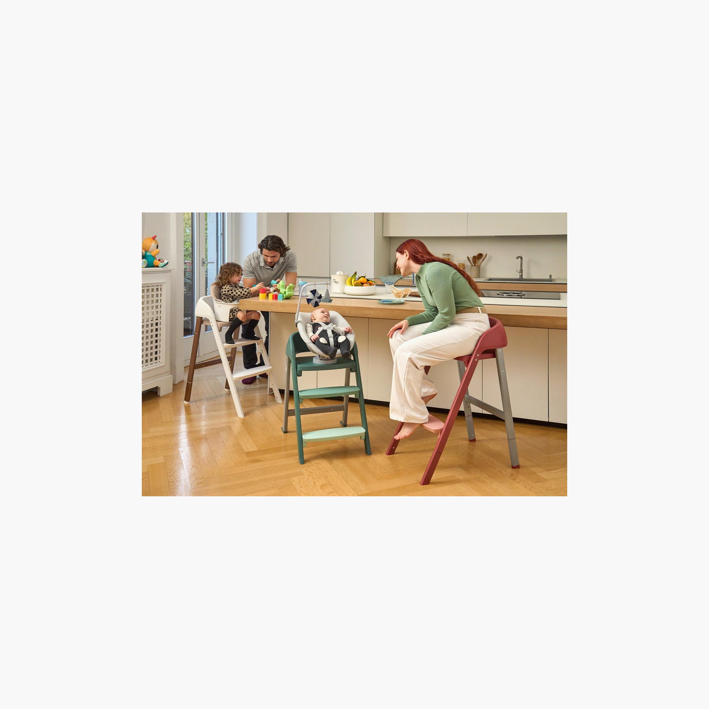 Chicco Crescendo Up Evolutionary Highchair-baby-feeding-highchairsandboosters-image-2