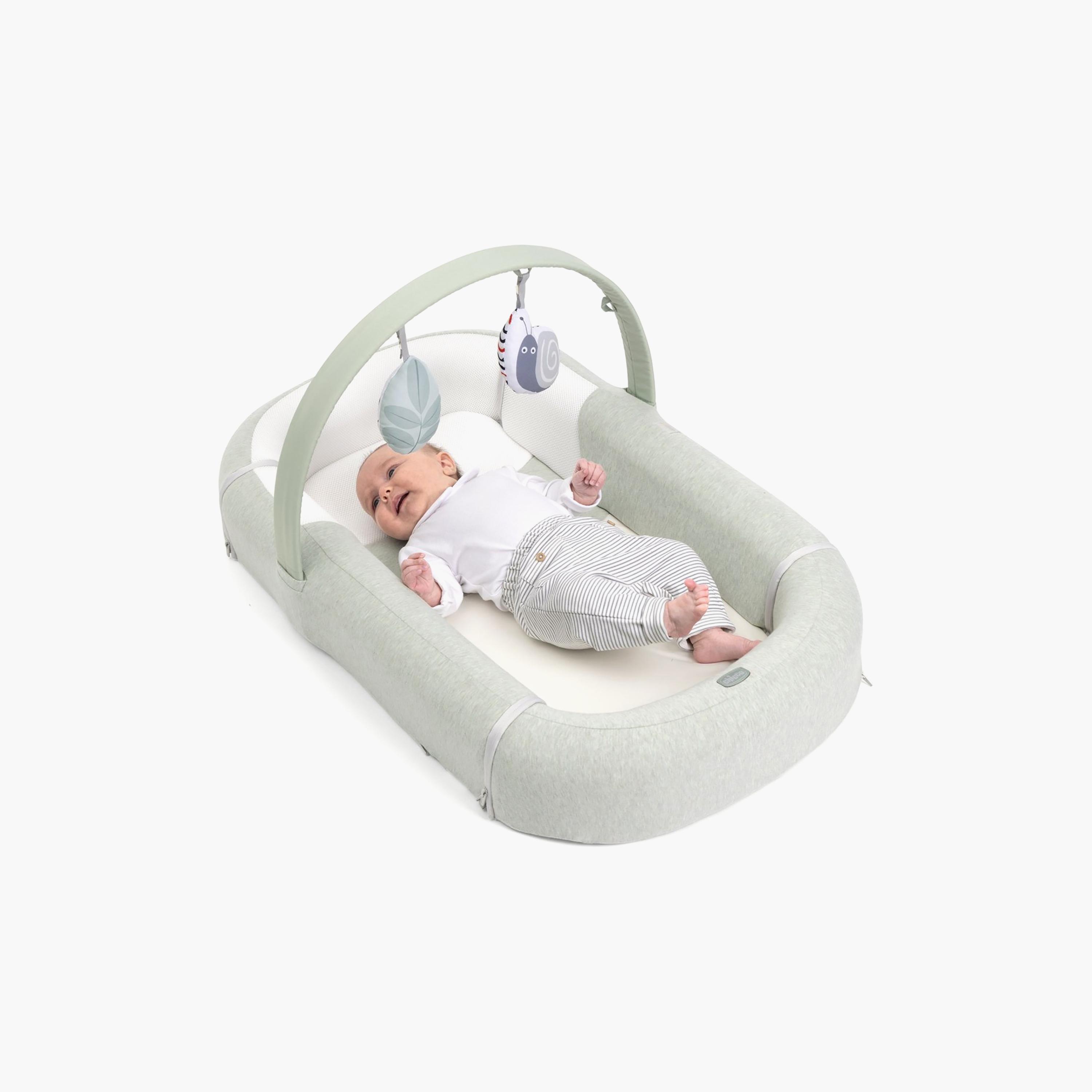 Chicco 4-in-1 Mommy Pod Baby Nest-baby-nursery-furniture-cribsandbeds-cribaccessories-image-2