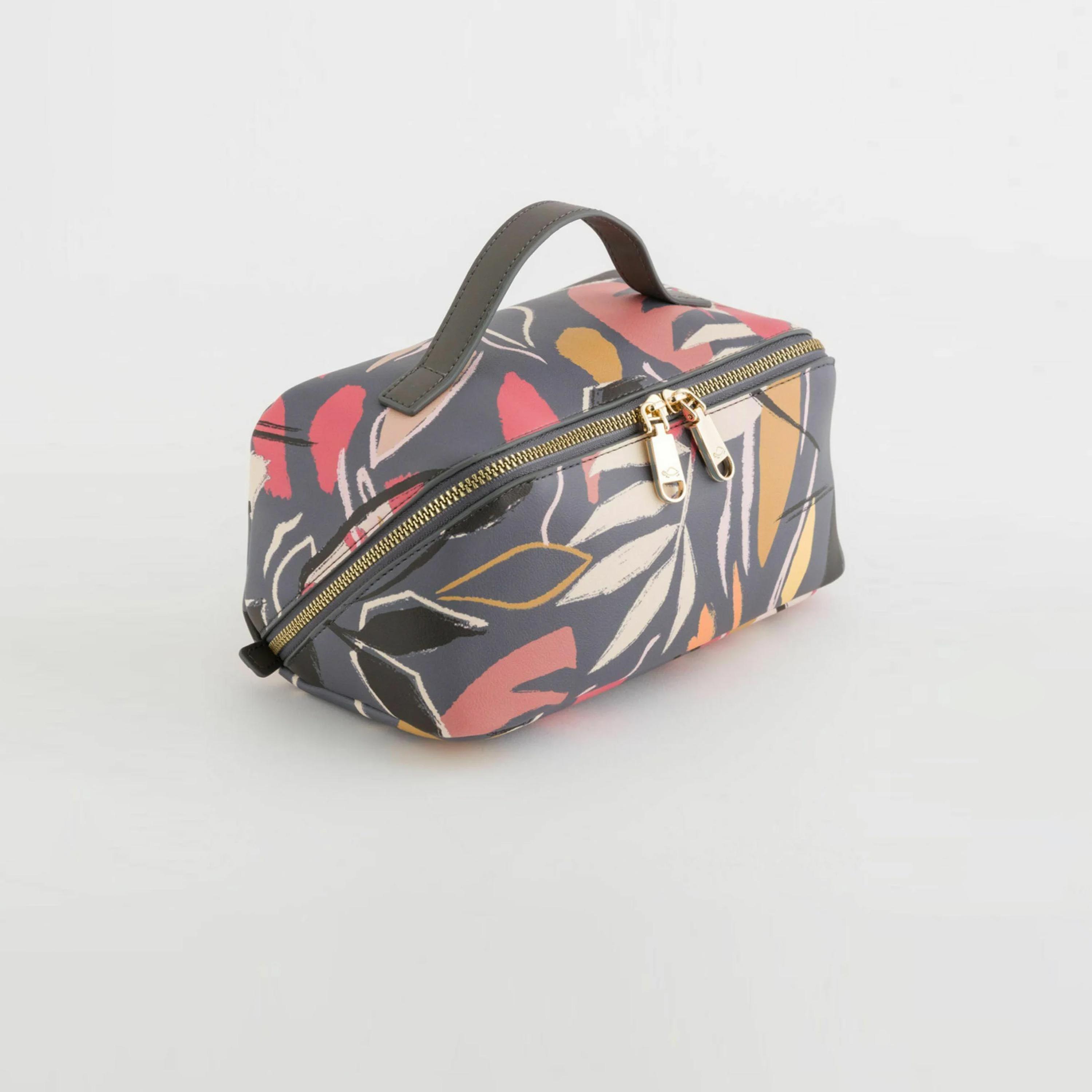 Carpisa Women Jasper Toiletry Bag-women-bagsandwallets-handbags-image-3