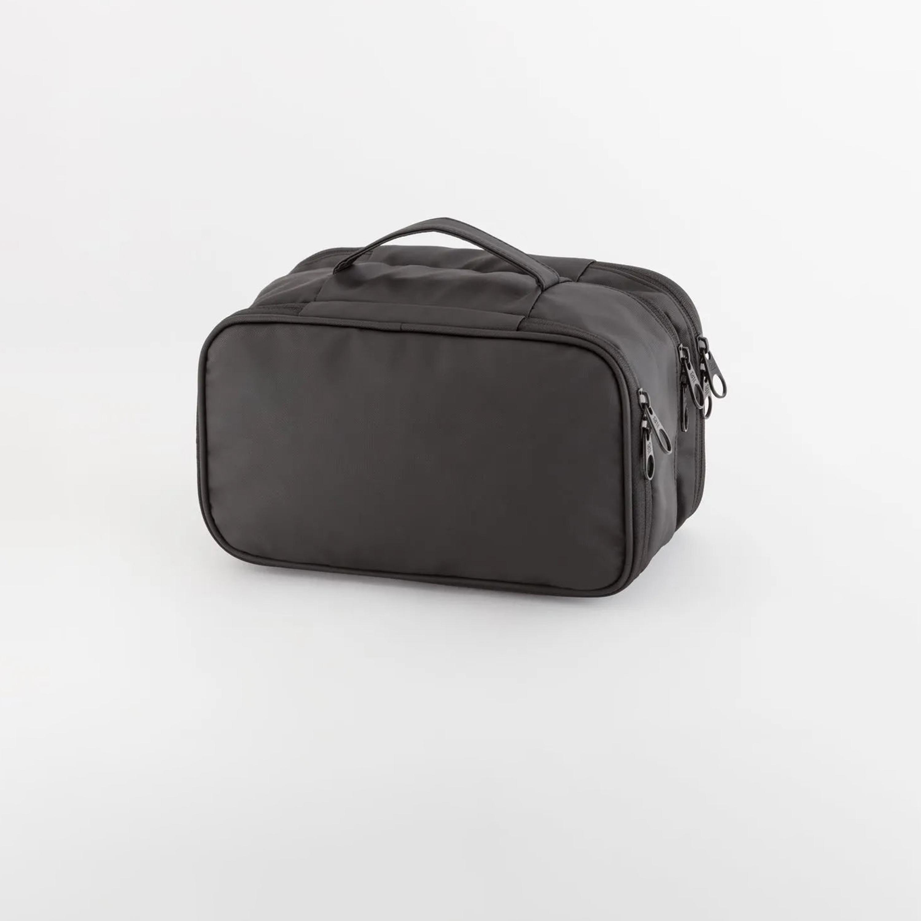 كابريسا - شنطة أدوات التجميل للجنسين-men-bags-image-1