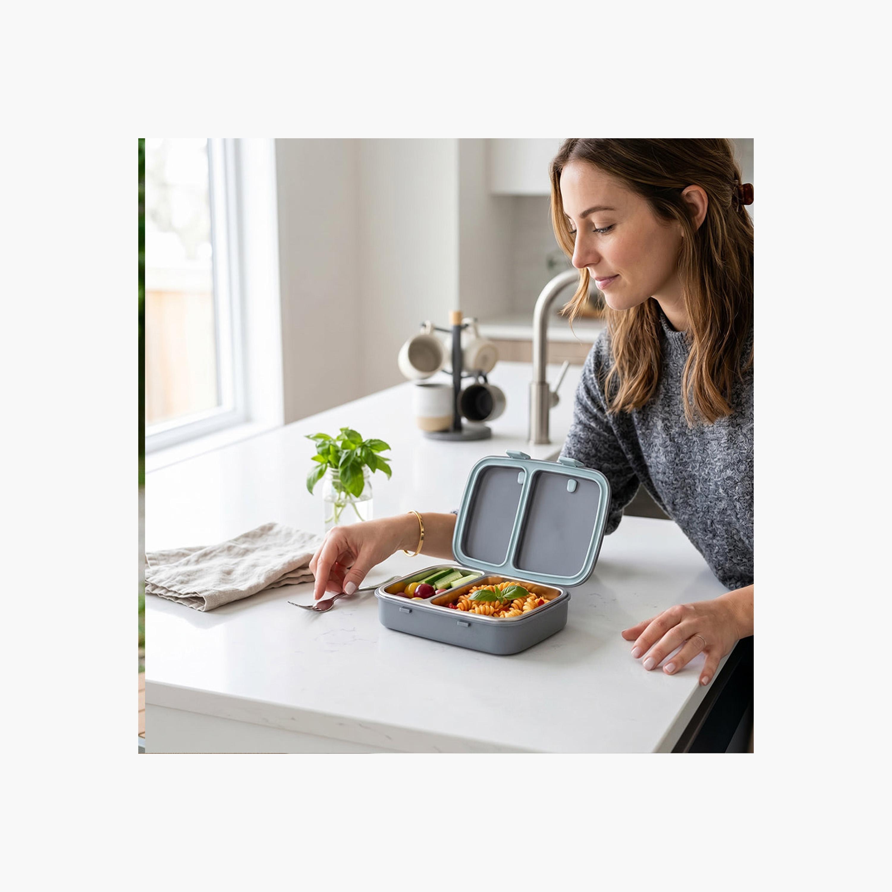 علبة غداء بينتو من الفولاذ الصلب من هيدروبرو مع زجاجة ماء معزولة بمفتاح للشرب-school-lunchessentials-lunchboxes-image-5