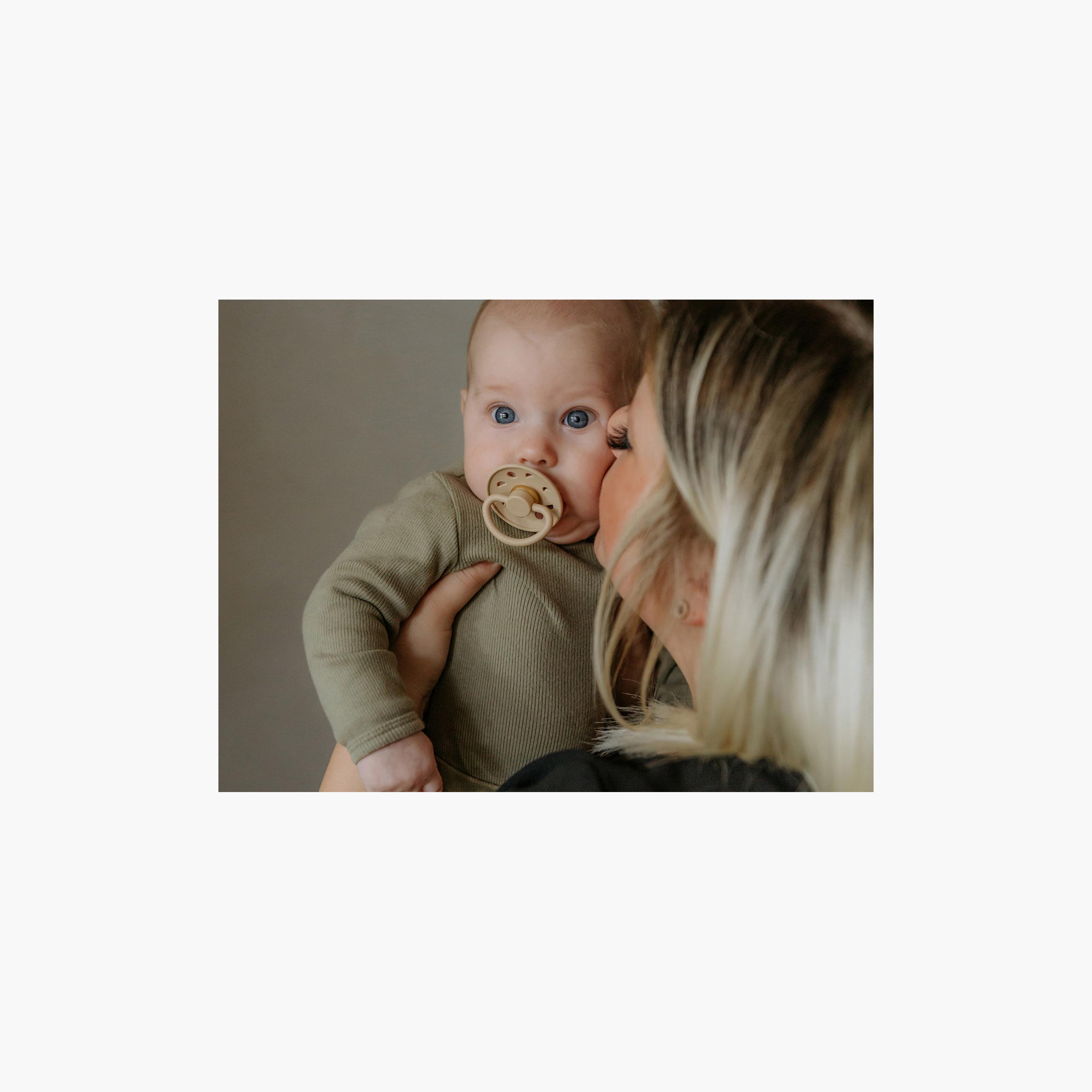 لهاية فريج مون فيز لاتكس - مقاس 2-baby-feeding-pacifiers-image-4