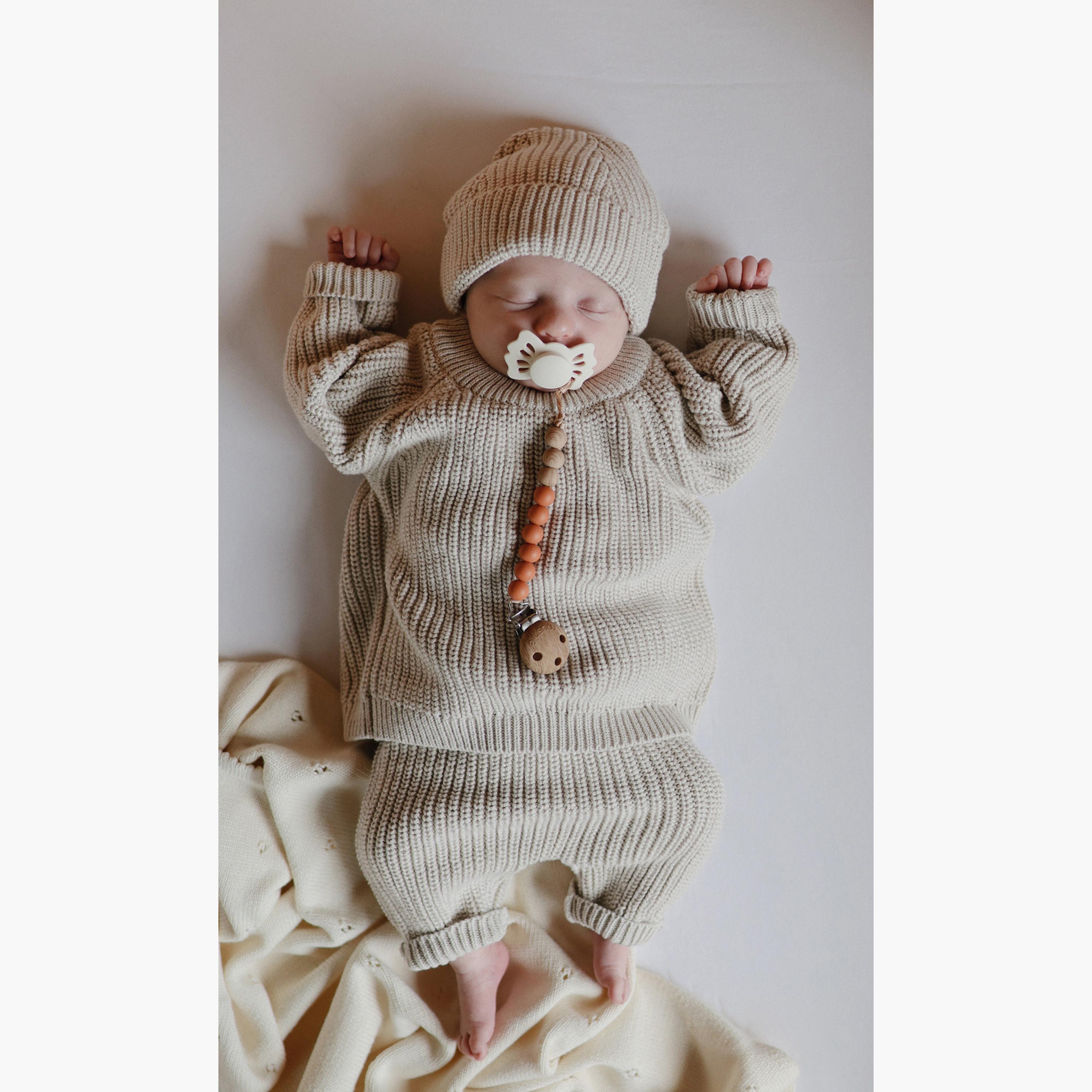 لهاية فريج لوكي سيليكون متماثلة - مقاس 1-baby-feeding-pacifiers-image-4