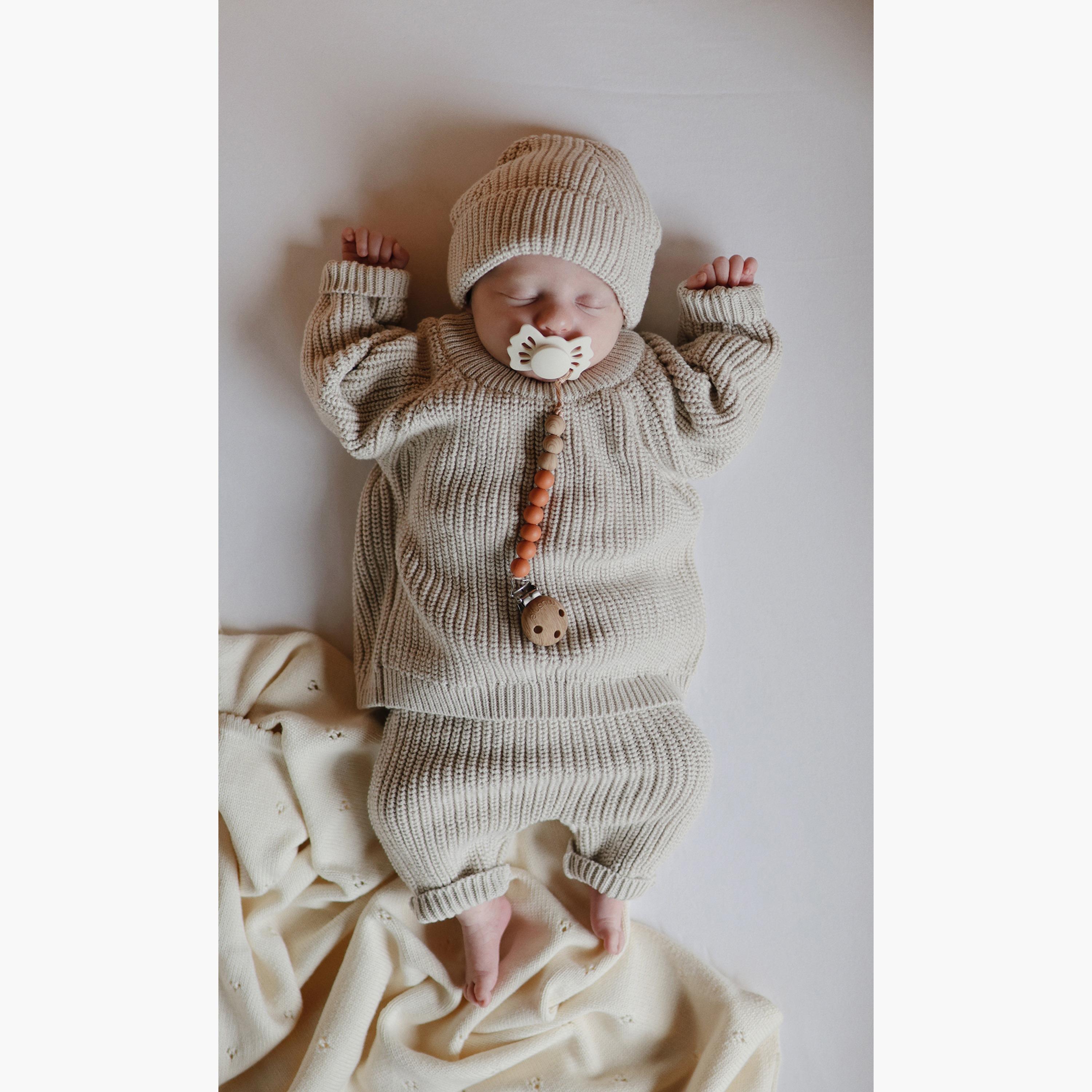 لهاية فريج لوكي سيليكون متماثلة - مقاس 2-baby-feeding-pacifiers-image-4