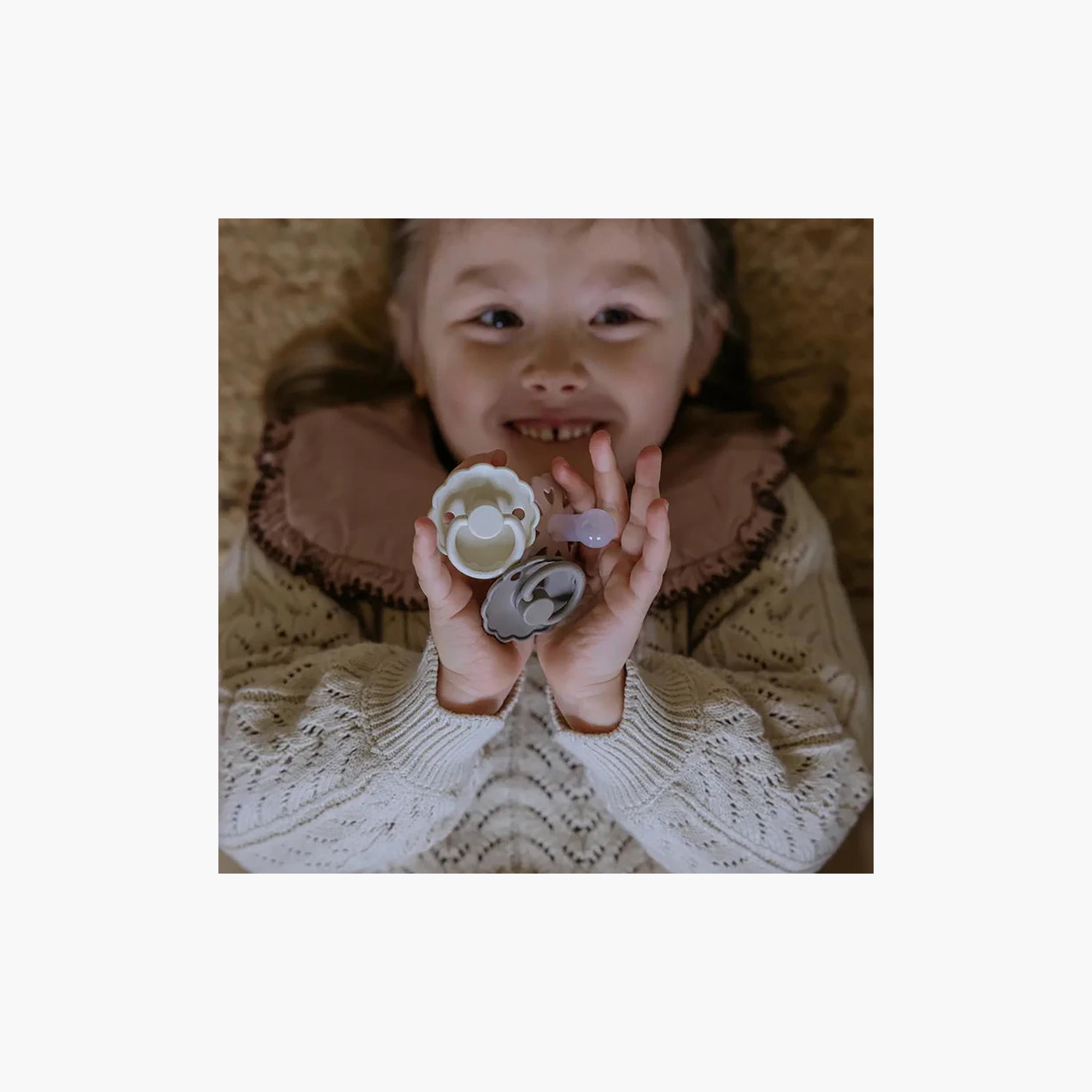 FRIGG 2-Piece Daisy Silicone Pacifier - Size 1-baby-feeding-pacifiers-image-3
