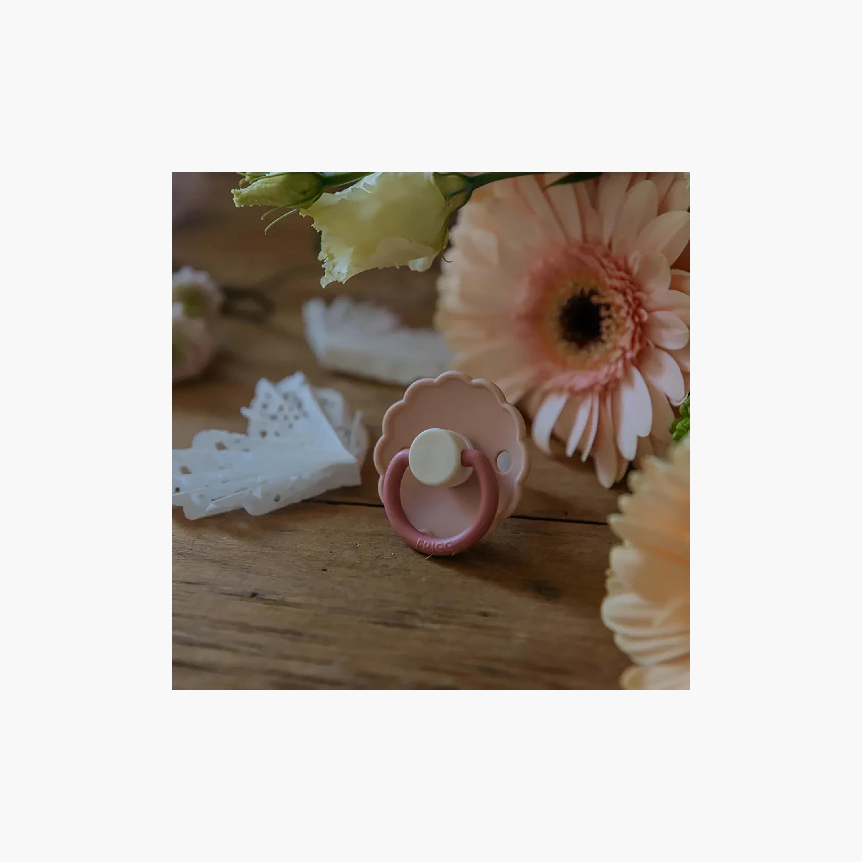 FRIGG 2-Piece Daisy Silicone Pacifier - Size 1-baby-feeding-pacifiers-image-4