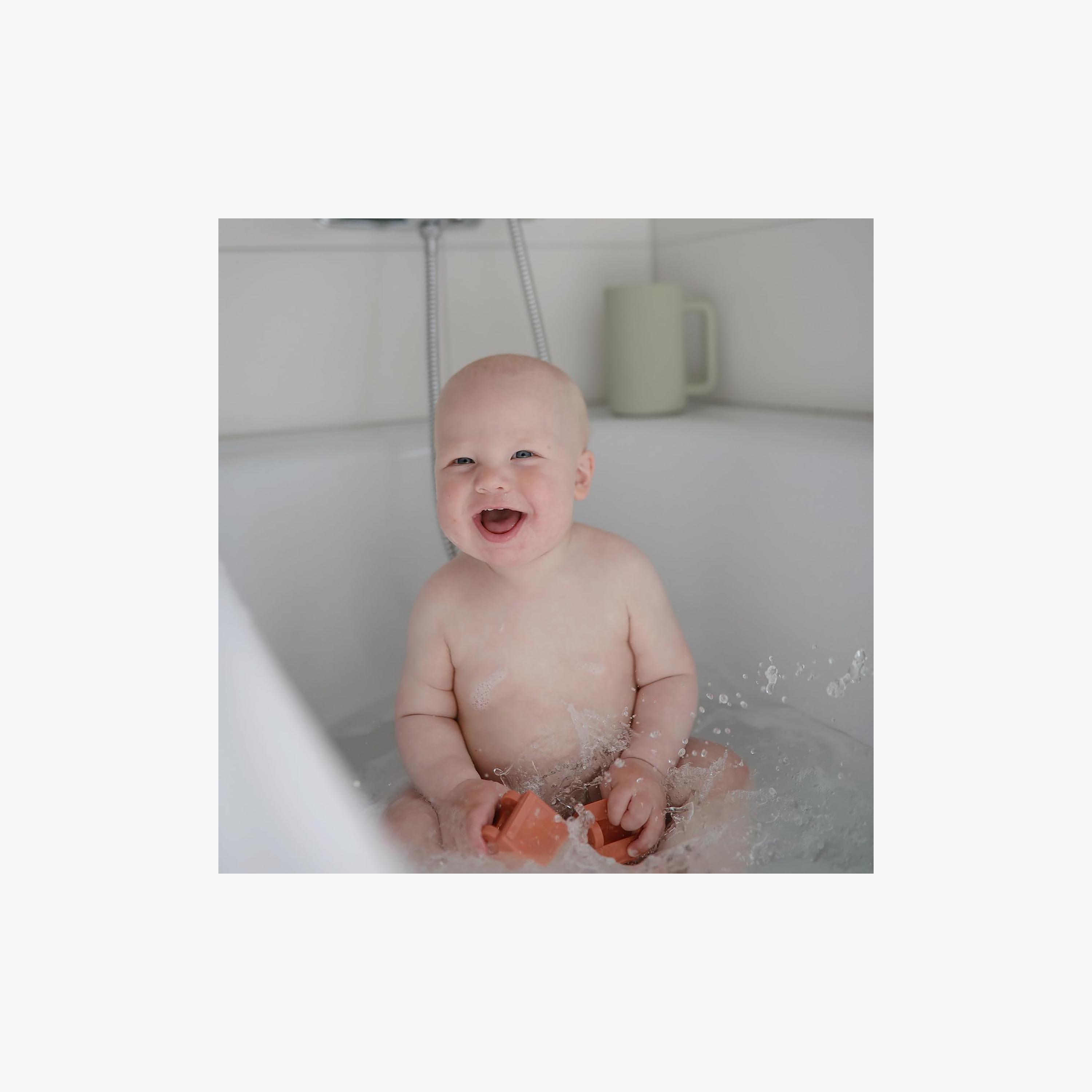Mushie 4-Piece Vehicles Bath Play Set-toys-babyandtoddlertoys-bathtoys-image-4