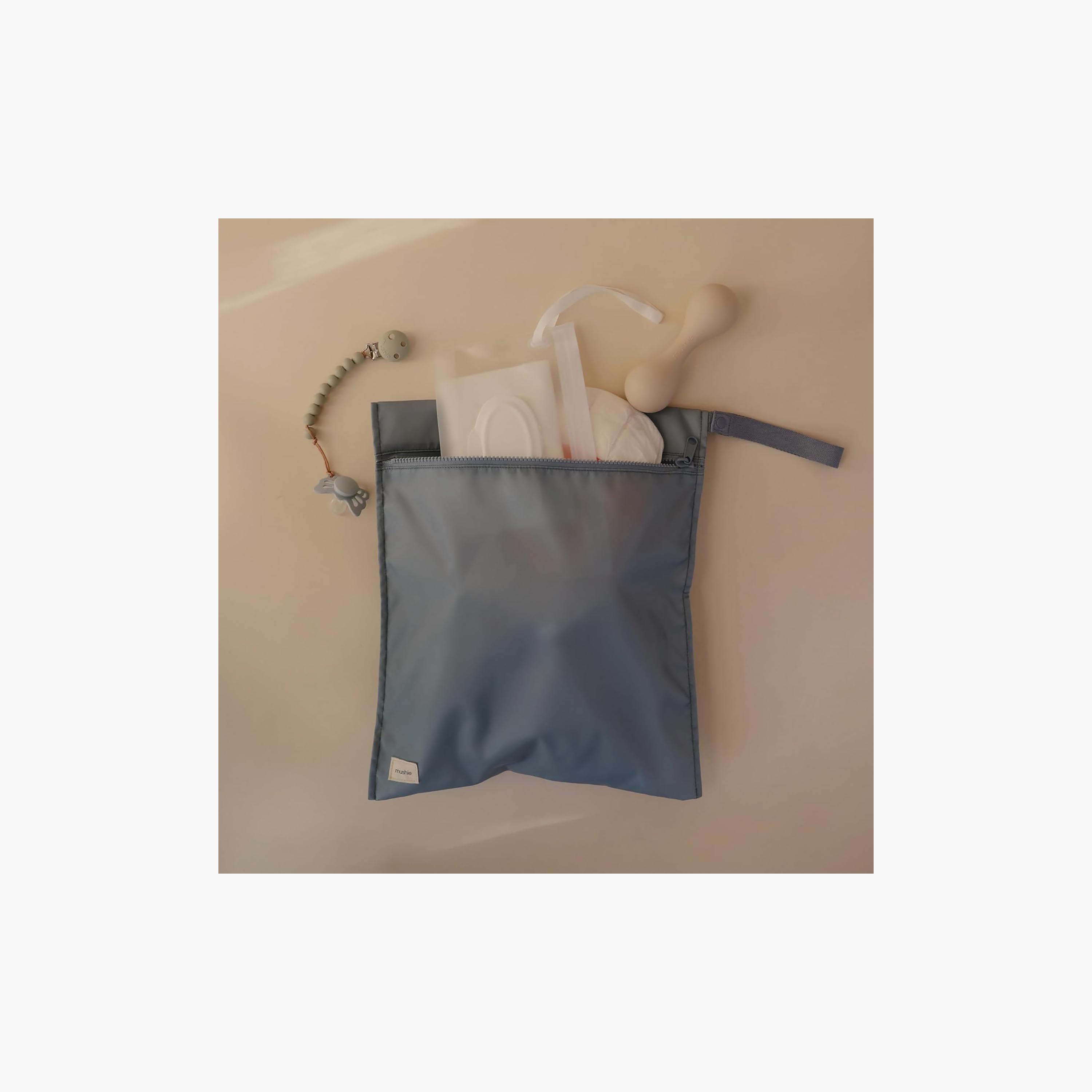 طقم حقائب مبللة مقاومة للماء من موشي قطعتين-baby-diapering-diaperbags-image-8