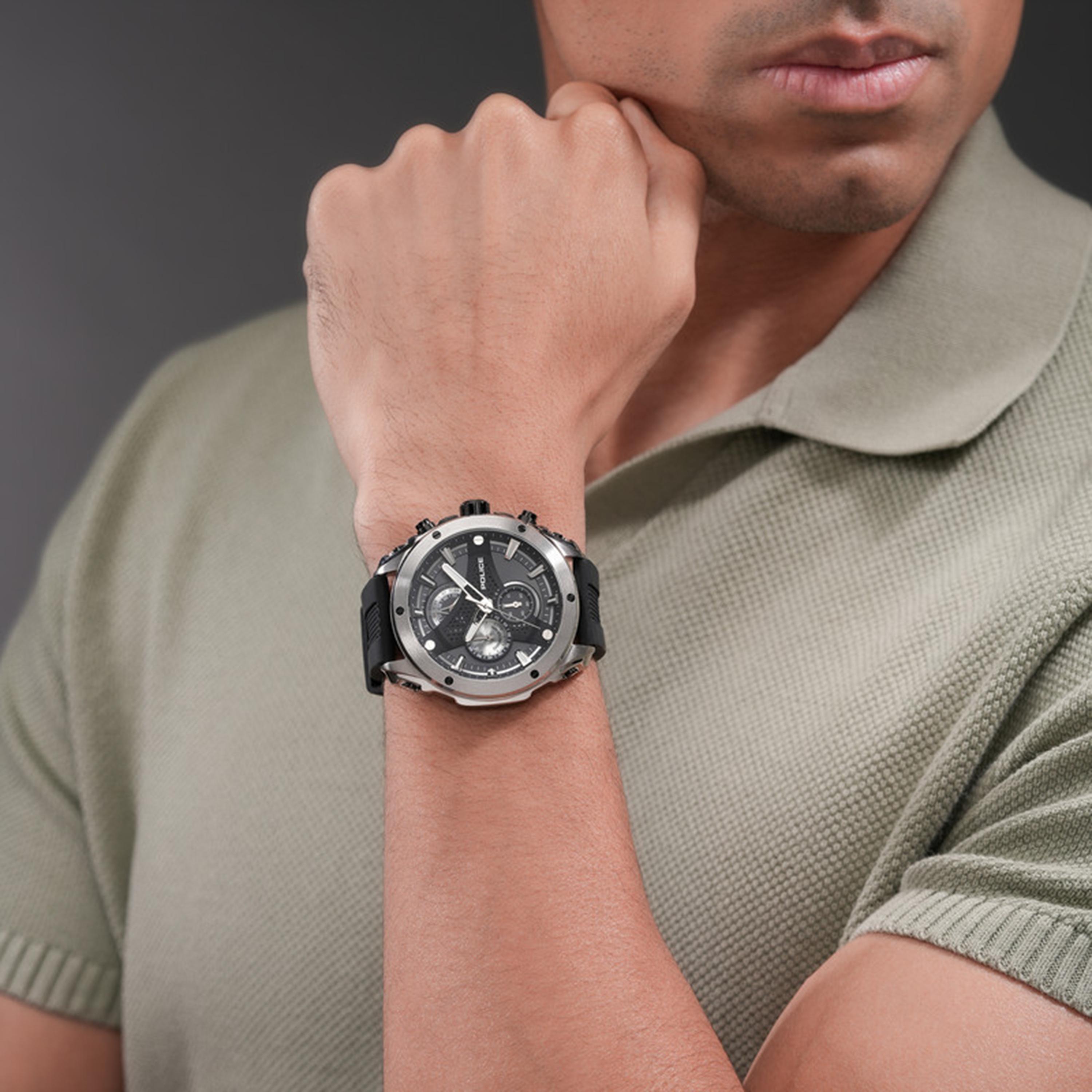 Wyvern Black Dial Silicone Strap Chronograph Watch for Men-men-watchesandjewellery-watches-image-5
