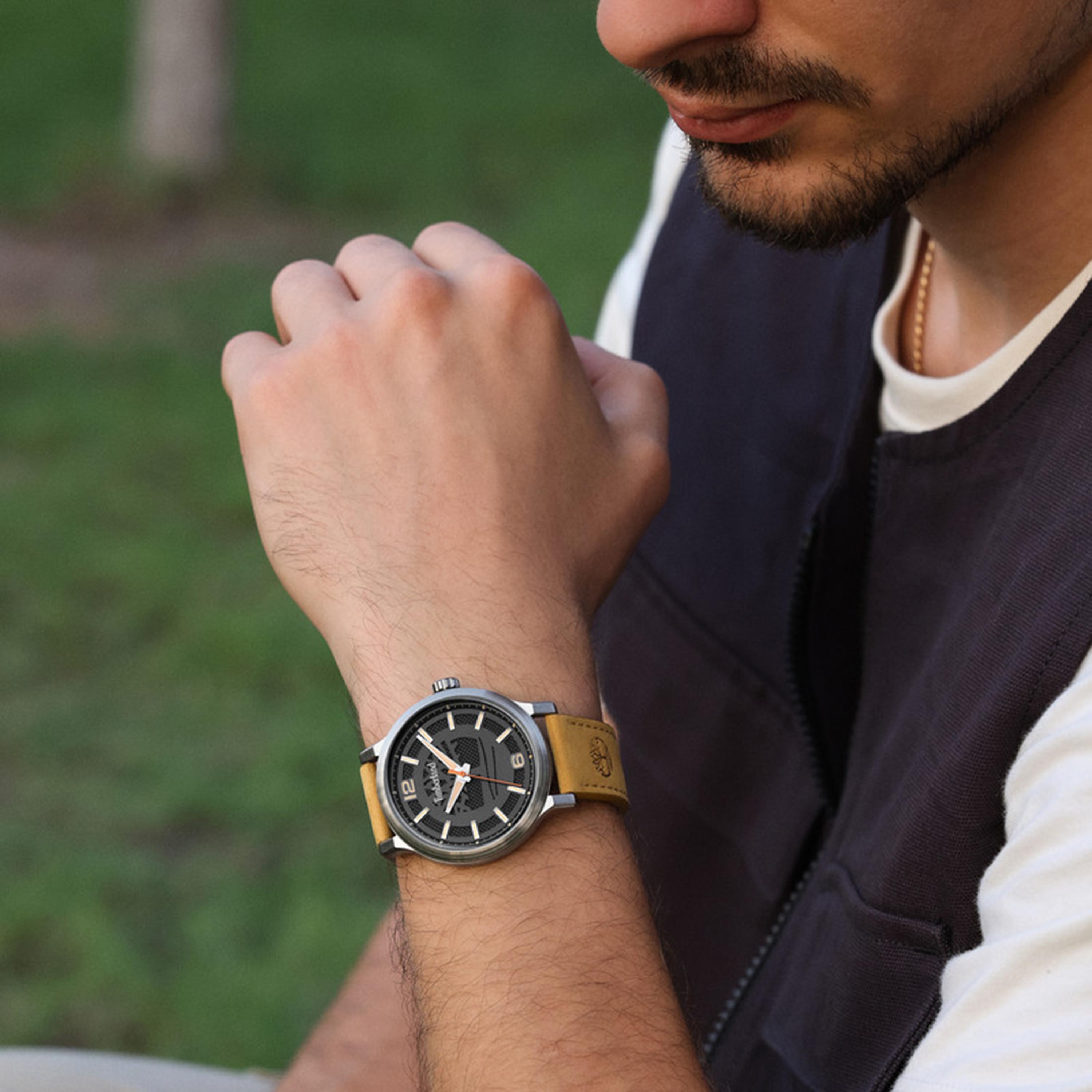 Driscoll Black Dial Leather Strap Analog Watch for Men-men-watchesandjewellery-watches-image-5
