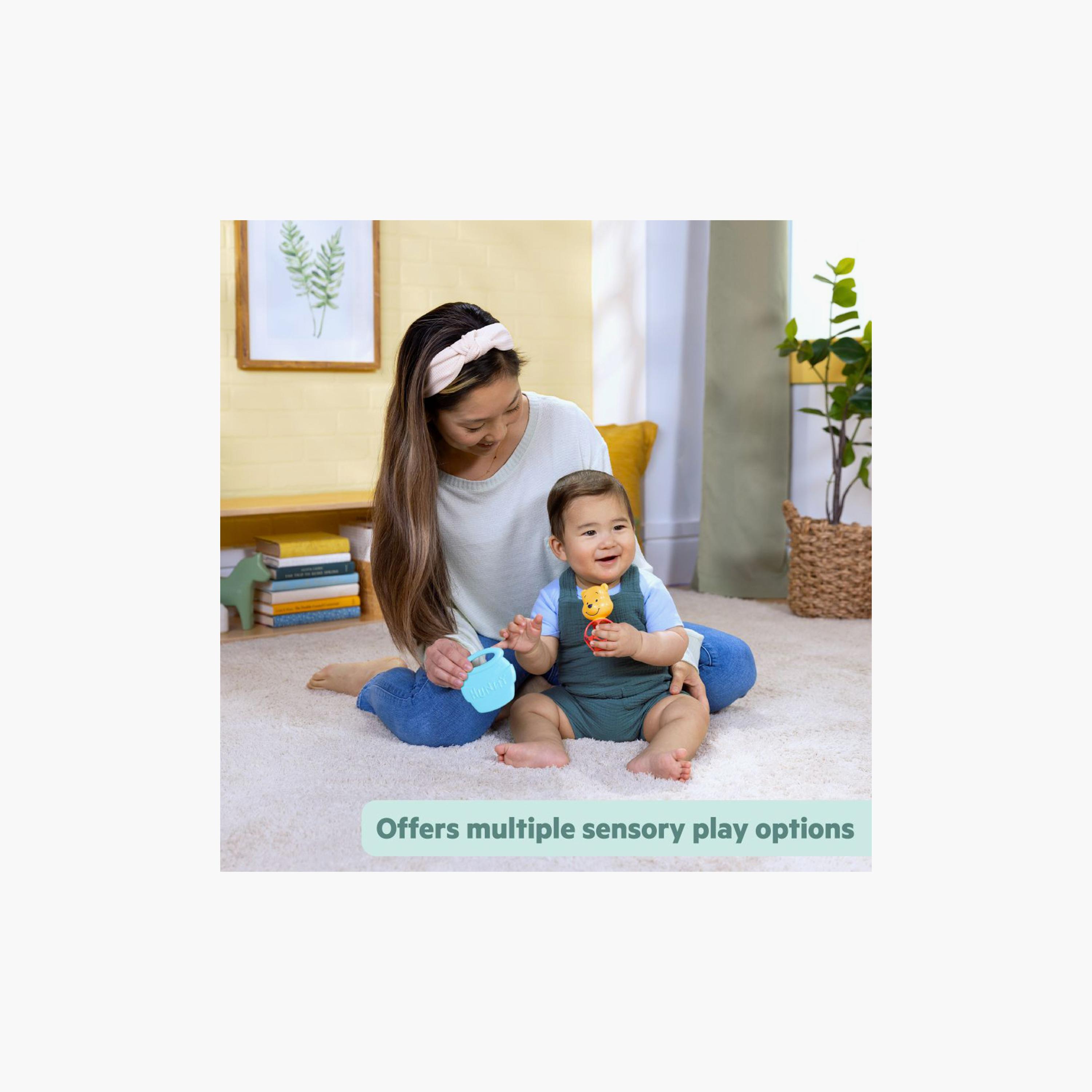 طقم خشخيشة وعضاضة برايت ستارتس ويني ذا بوه هوني اند شيك قطعتين-toys-babyandtoddlertoys-rattlesandteethers-image-5