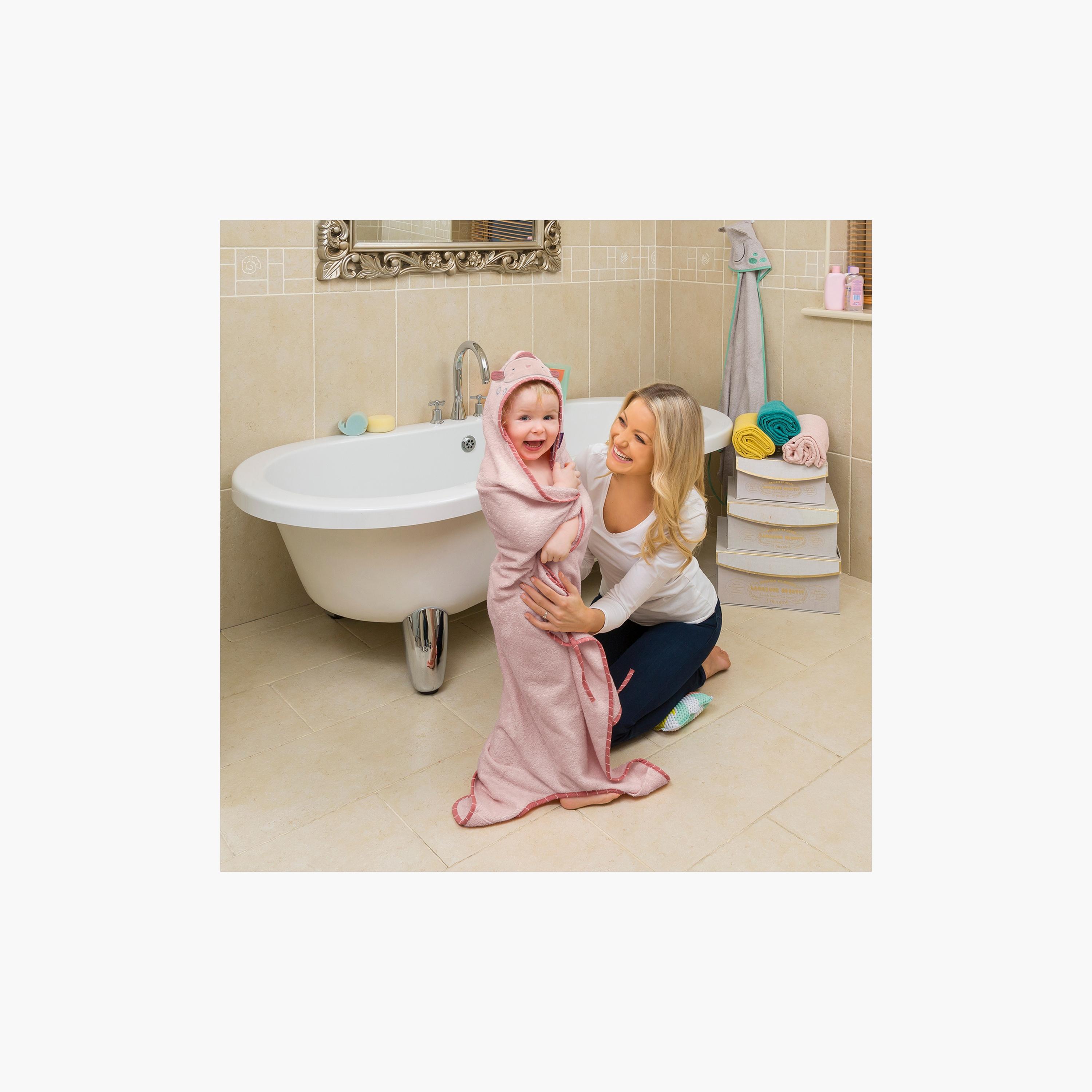 منشفة استحمام للاطفال من خيزران كلينامينا بفتحة للرقبة-baby-bathandcare-towels-image-4