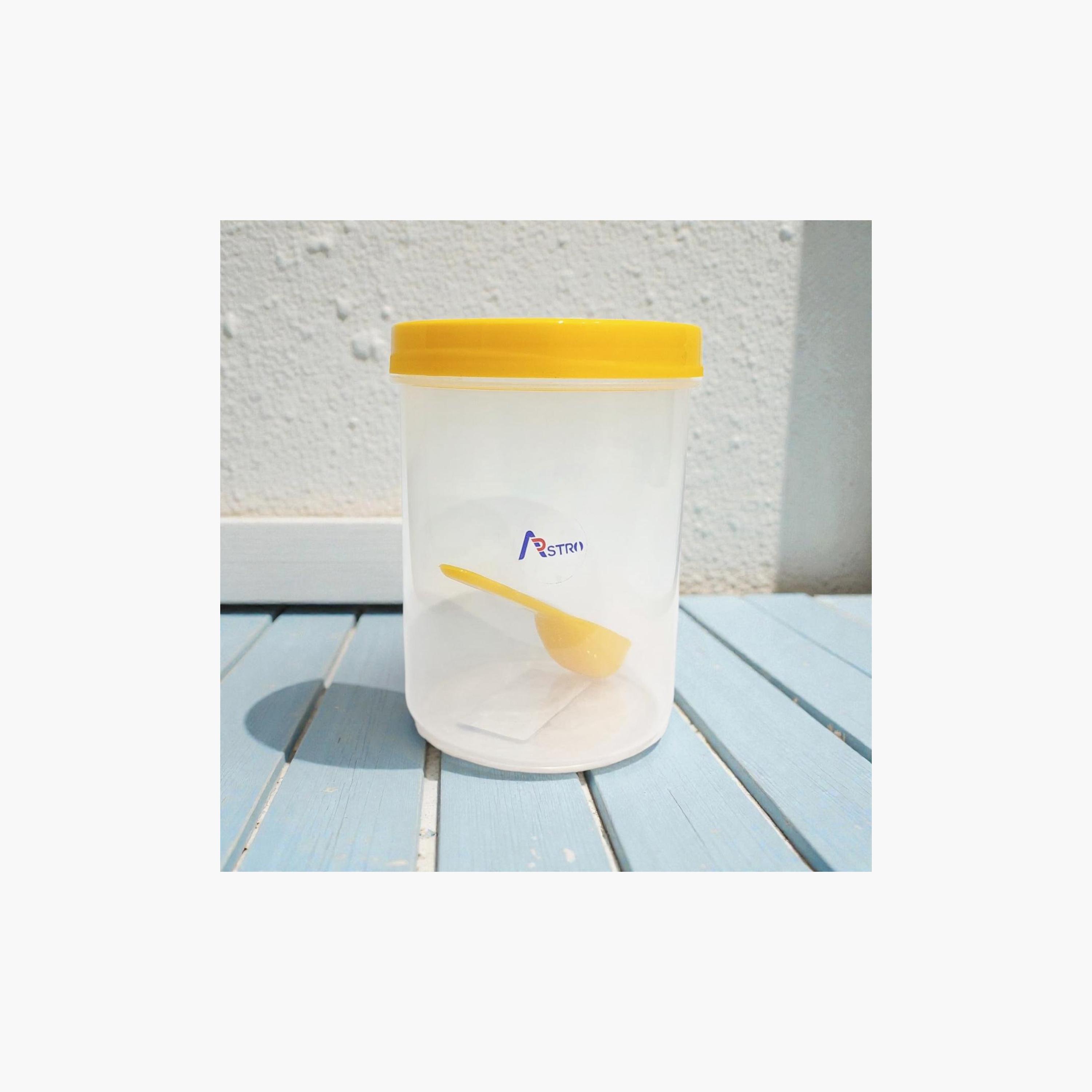 Astro Store Well Polypropylene Container with Spoon - 750 ml-baby-feeding-accessories-image-3