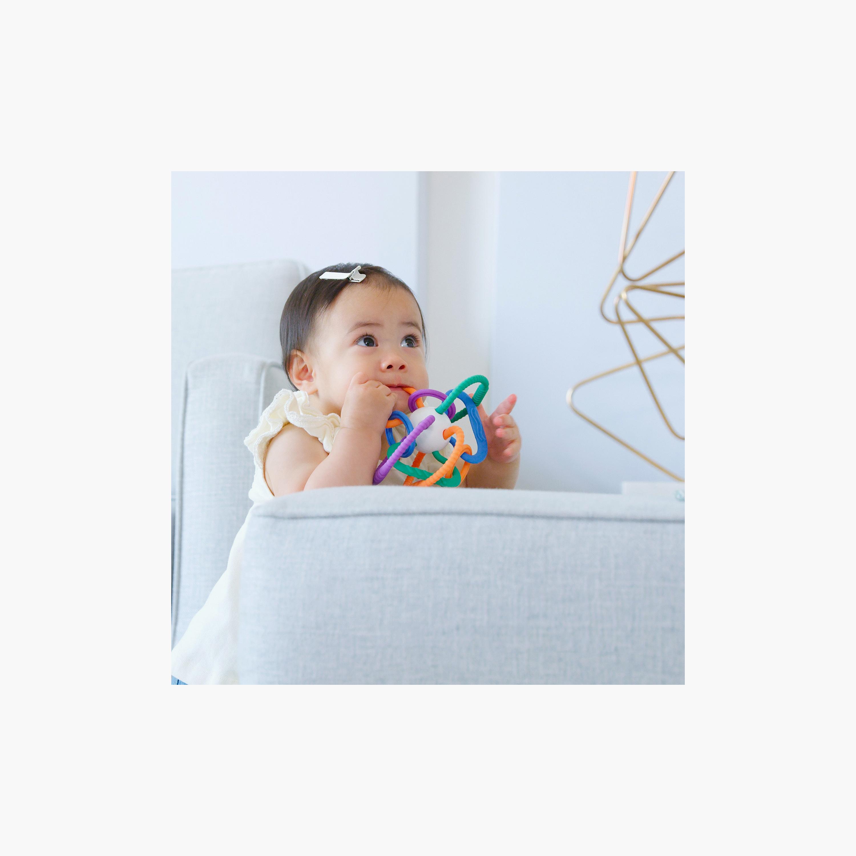 Quark Thingy Sensory Teething Ball-baby-feeding-teethers-image-4