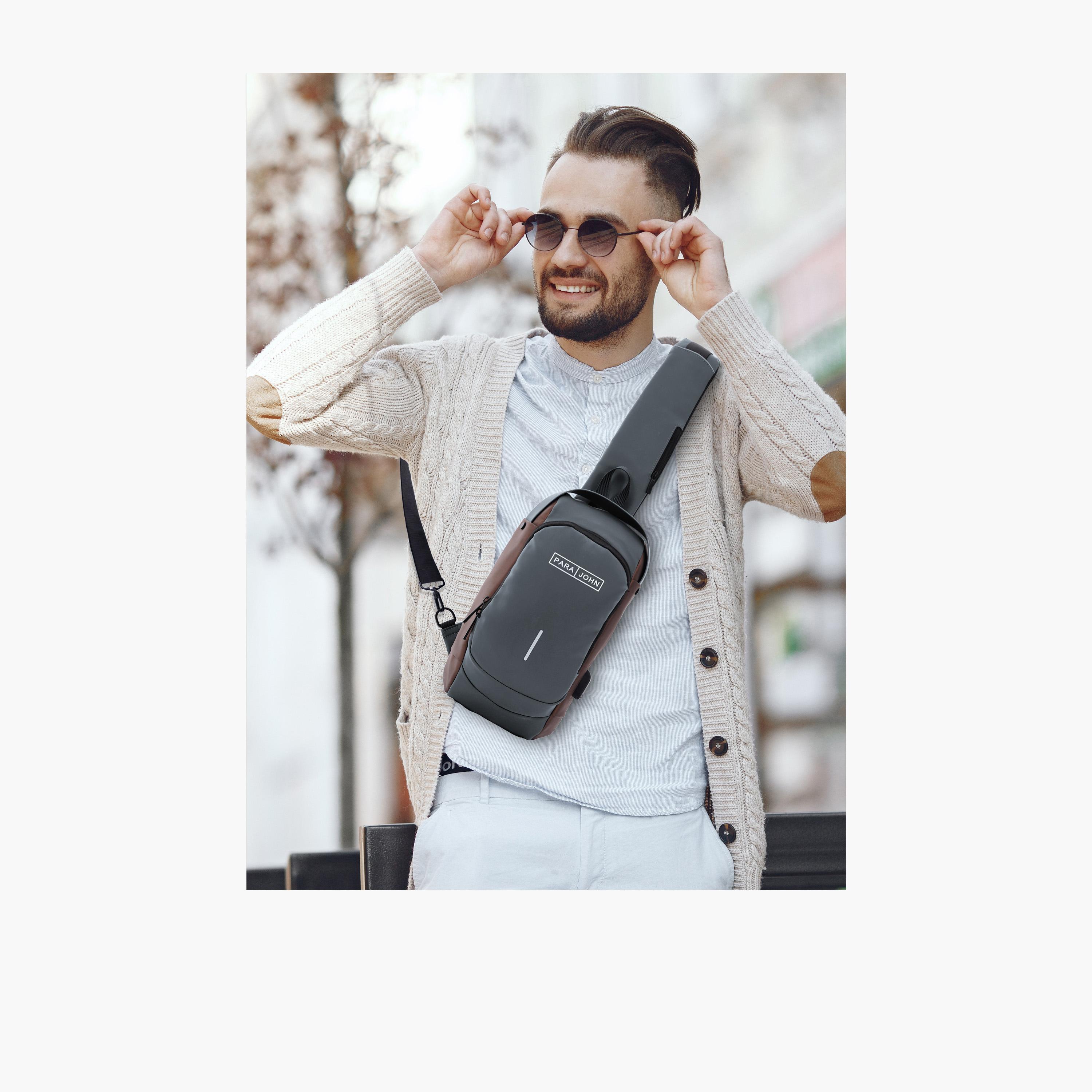 بارا جون - شنطة كتف سادة بمقبض علوي وسحاب إغلاق وحزام قابل للتعديل | 30 × 16 × 8 سم-women-bagsandwallets-handbags-image-6