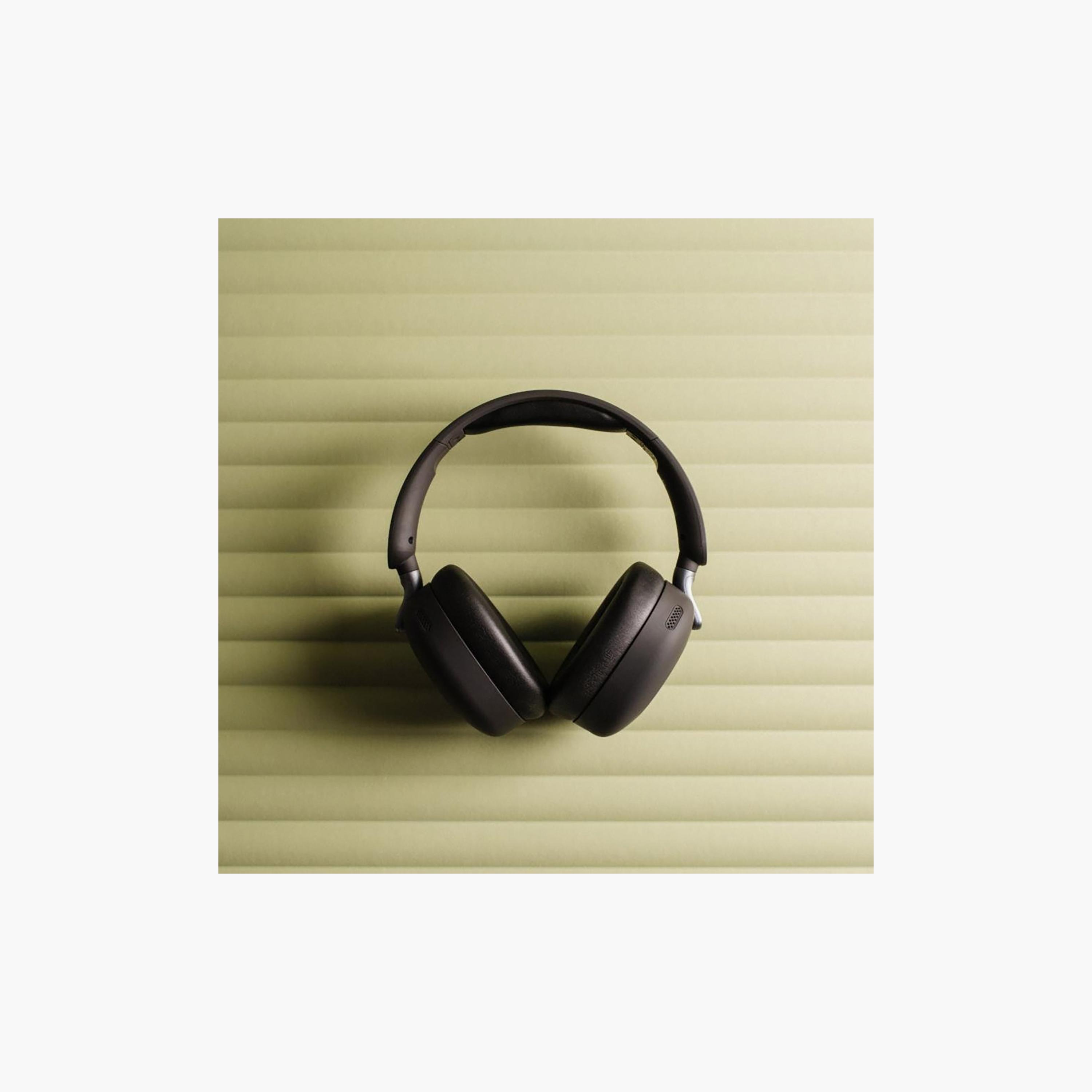 Sudio K2 Pro Over-Ear Headphones ANC | K2PRO-PROMO_EMAX_AE_ADIB_240926-image-4